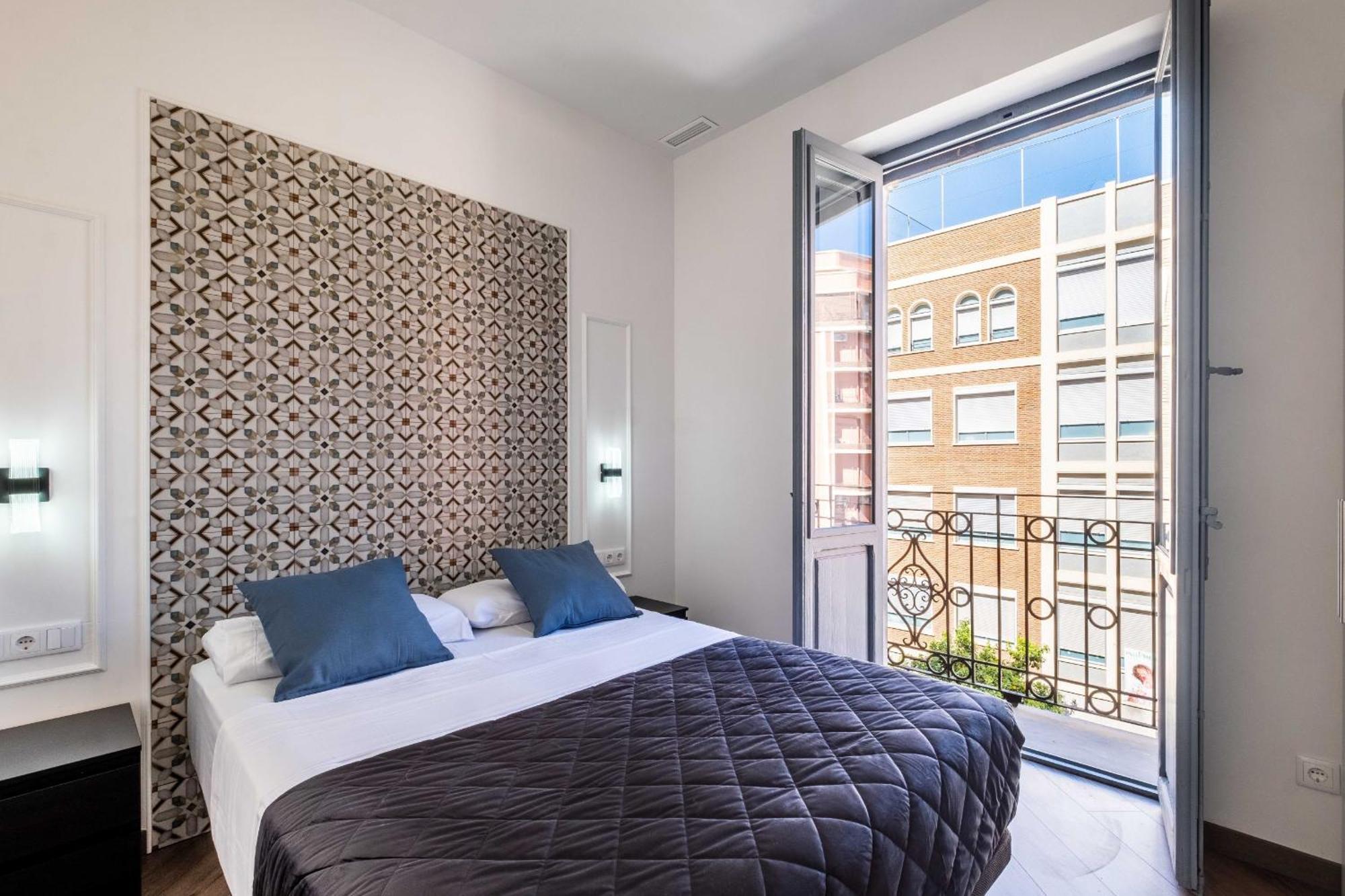 Well Lit And Creatively Designed Apartamento *