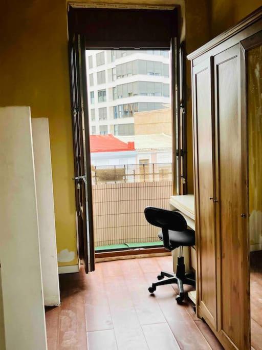 Apartamento Atico Loft Abuhardillado Frente A Ruzafa - Pets Friendly, Wifi Valencia