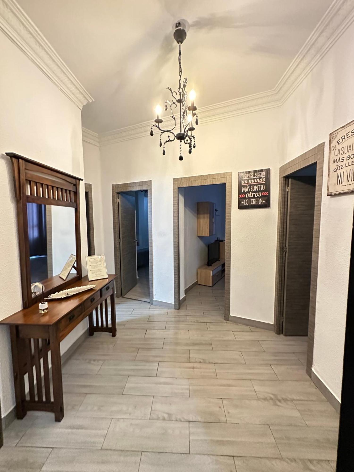 Flats Puente Ademuz De 3 Apartment