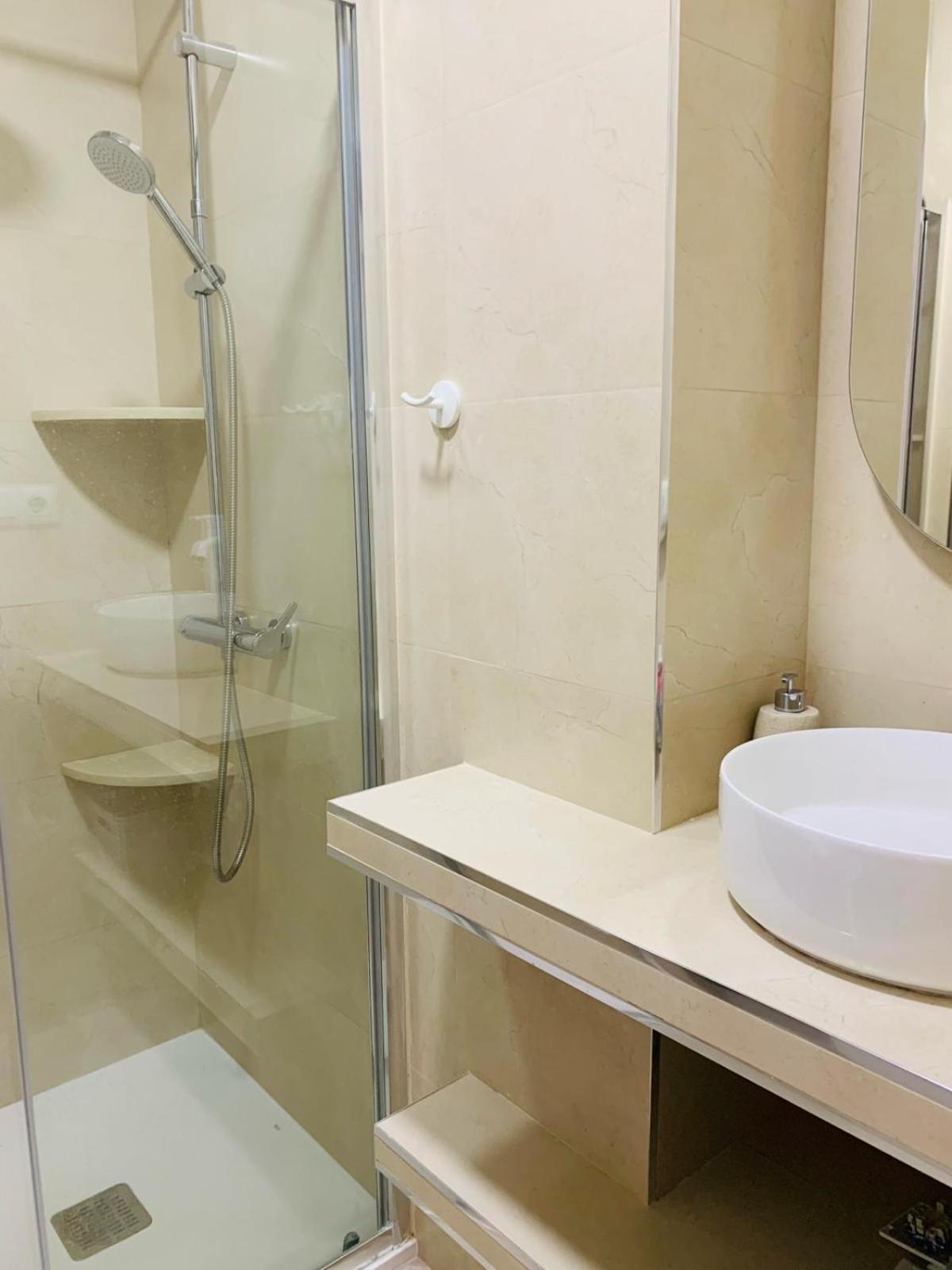 Piso Centrico Con Bonita Terraza Apartamento Valencia