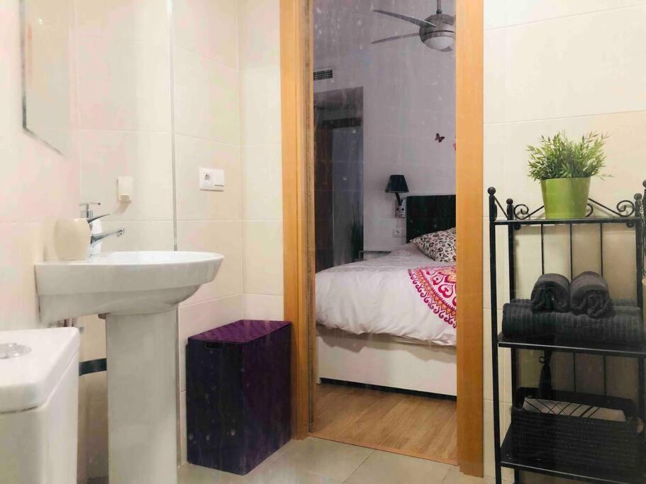 Great Close To Center Apartment *