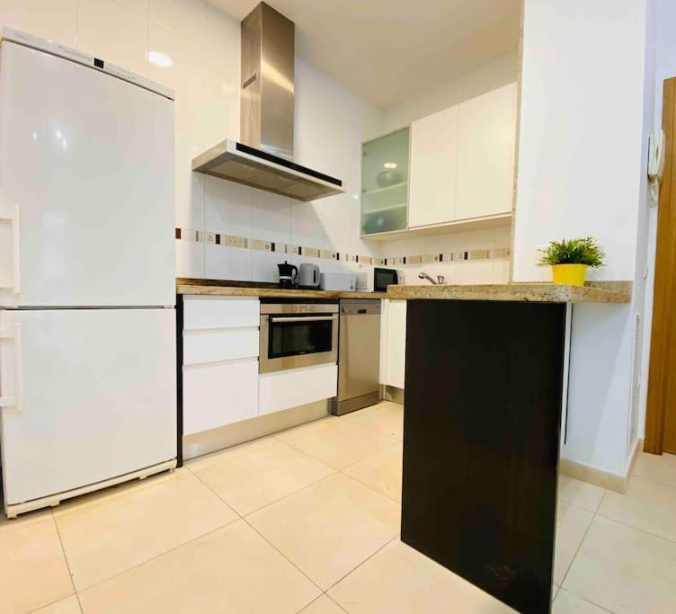 Stylish With Terrace On The Beachfrom Apartment Valencia
