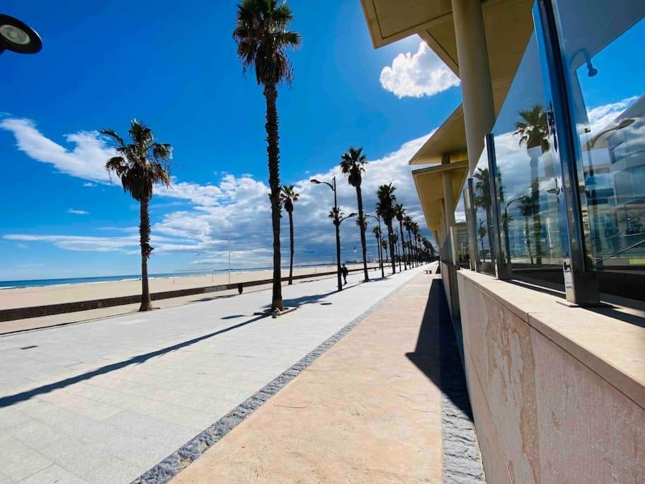 Apartment Stylish With Terrace On The Beachfrom Valencia