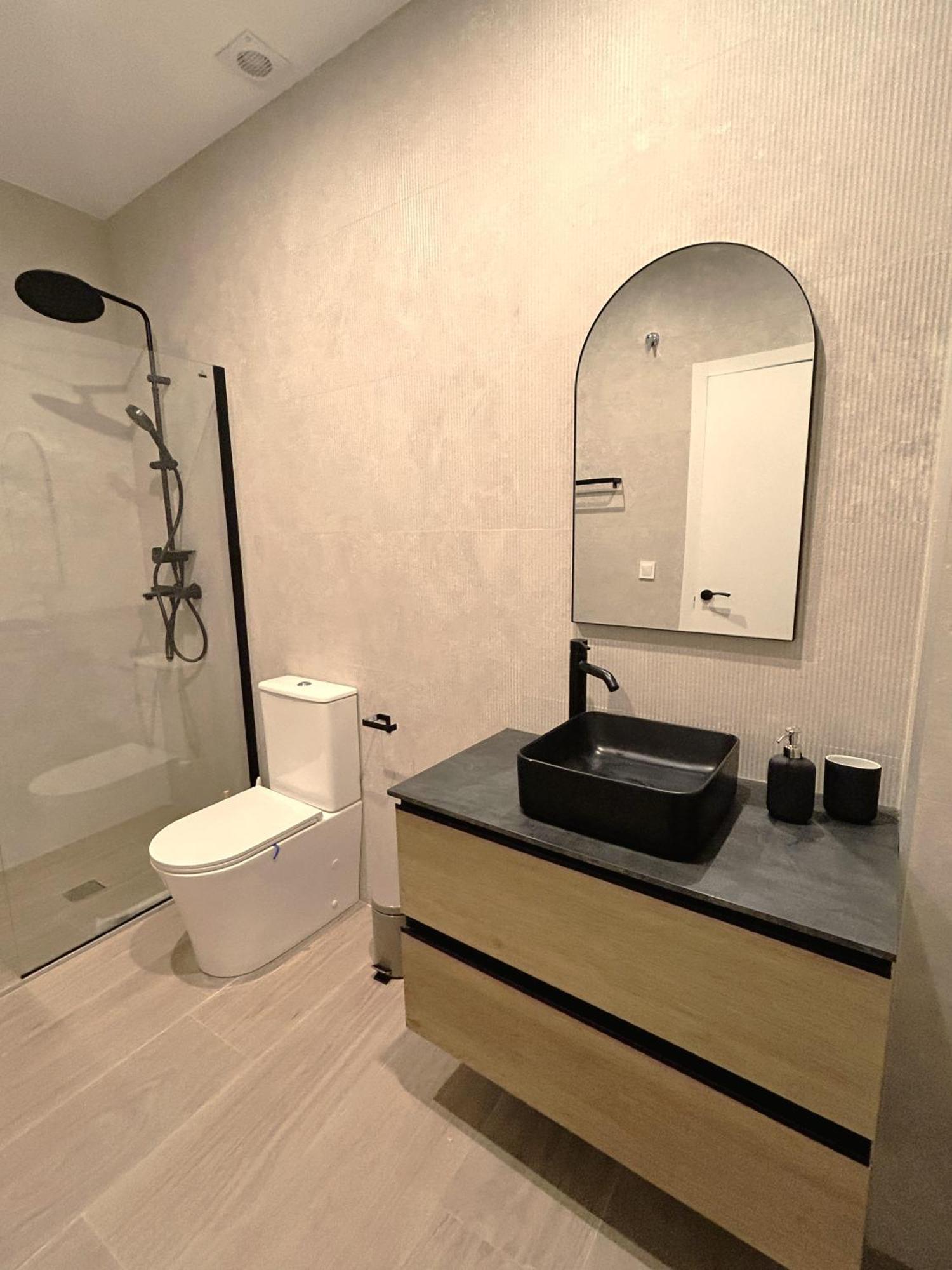 Apartamento Estudio A Estrenar A Metros De Jardines Del Turia