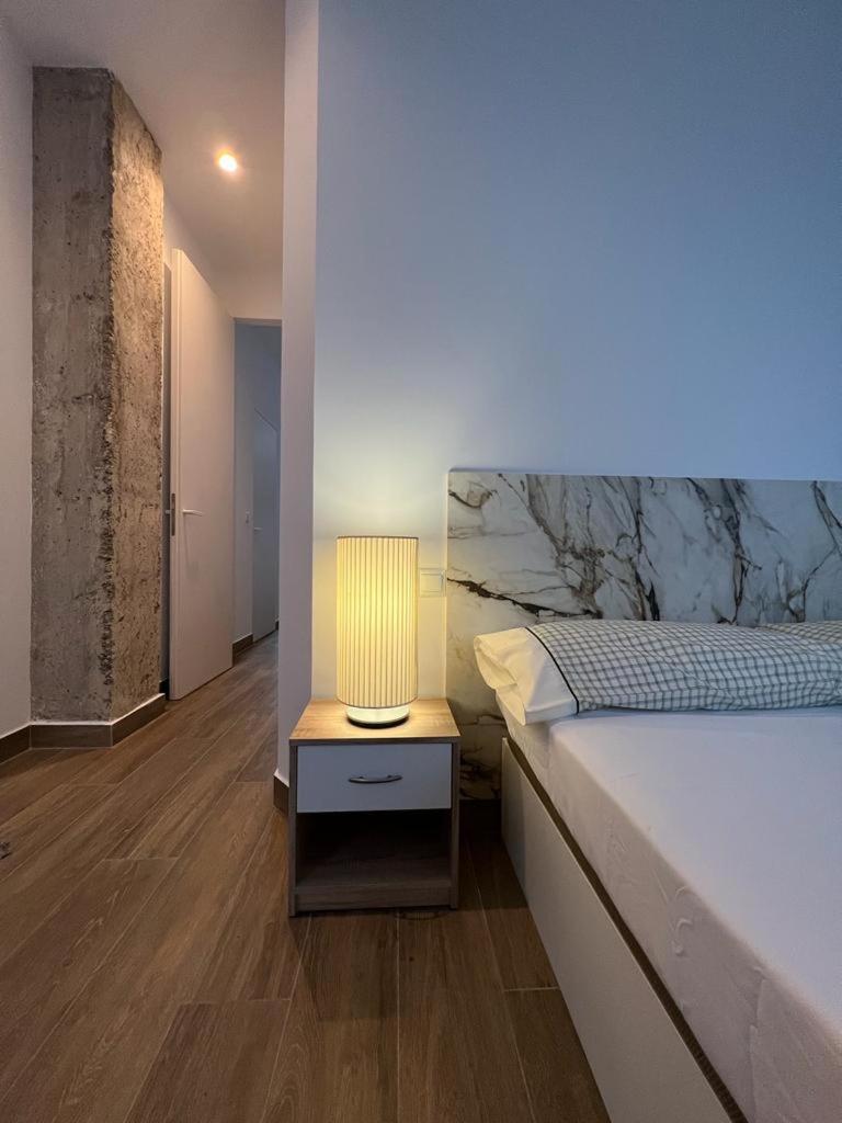 Apartamento De Diseno Junto A Palacio De Congresos