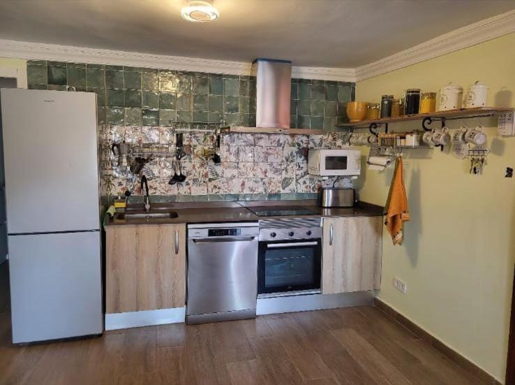 Apartamento Playa Y Cultura En El Cabanal Familias 4 Piso Sin Ascensor Valencia