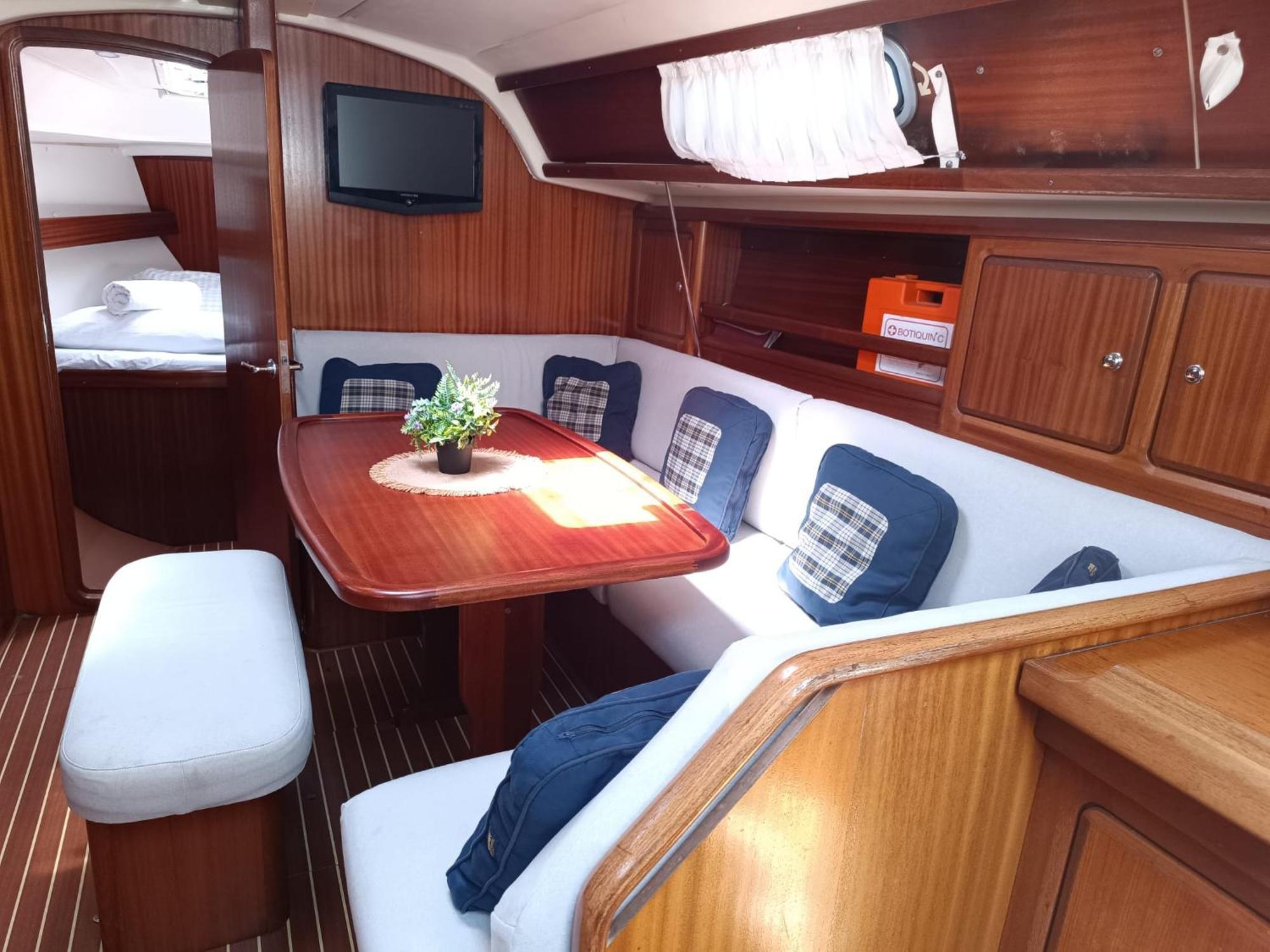 Velero Shabbak Hotel en barco *