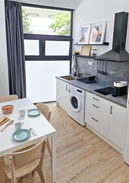 Apartamento Nuevo Cerca De La Playa Y Centrico *
