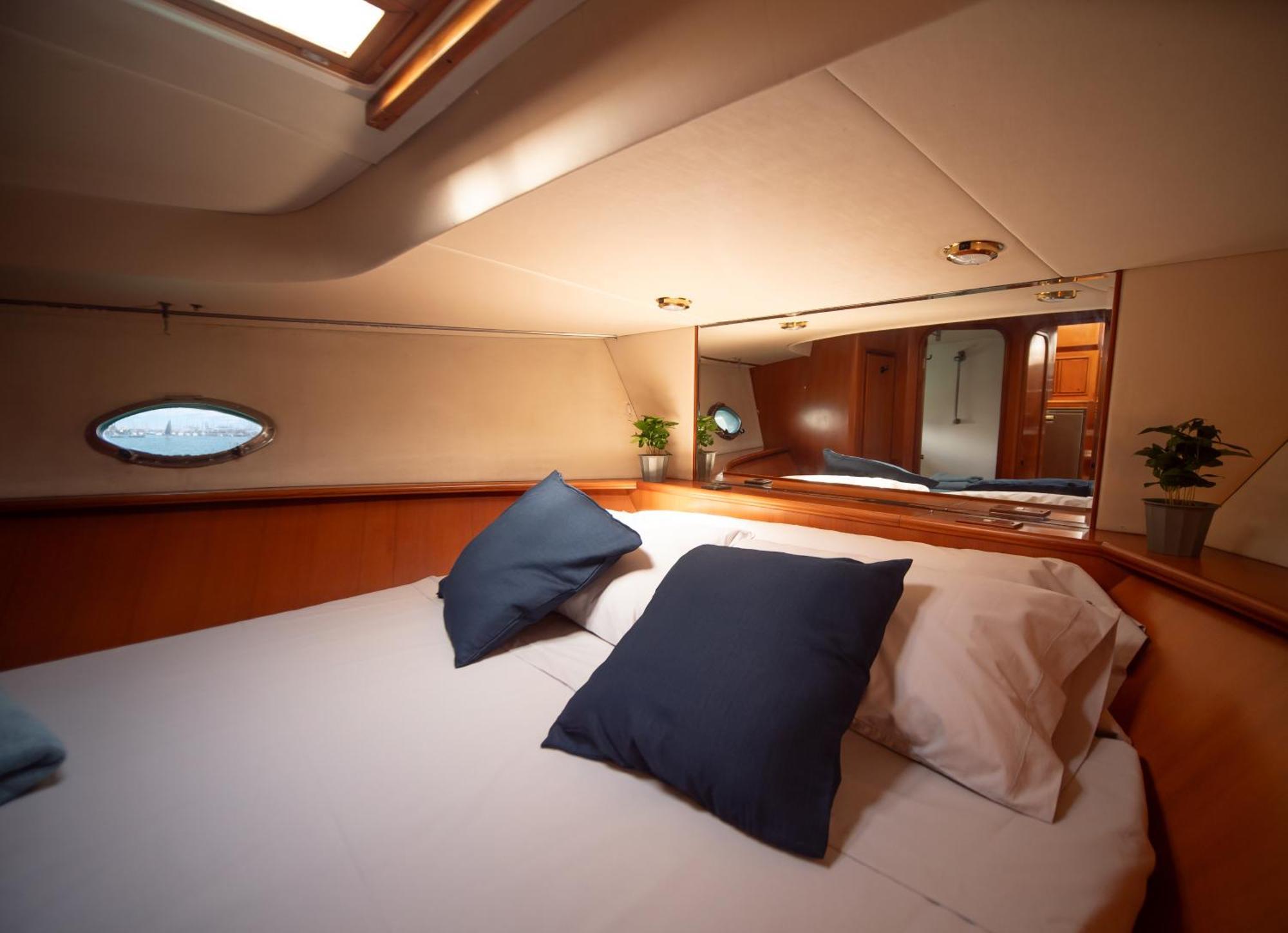 Hotel en barco Master&commander