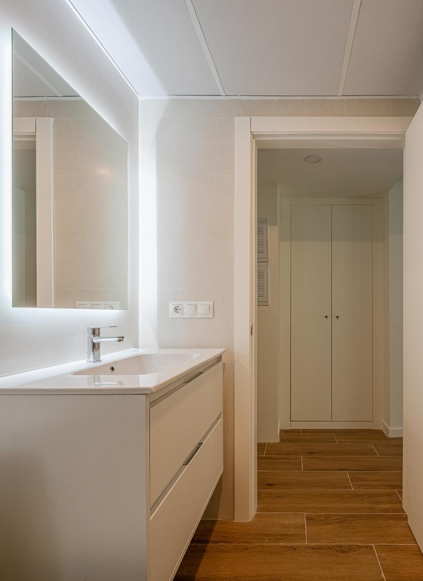 New Duplex, 2 Wc, Frente Ciudad De Ciencias Y Artes
