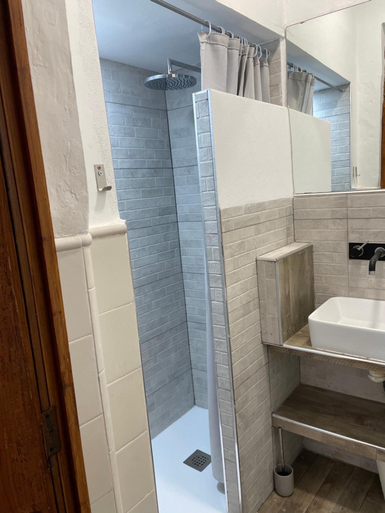 Alojamiento Ricar Apartamento *