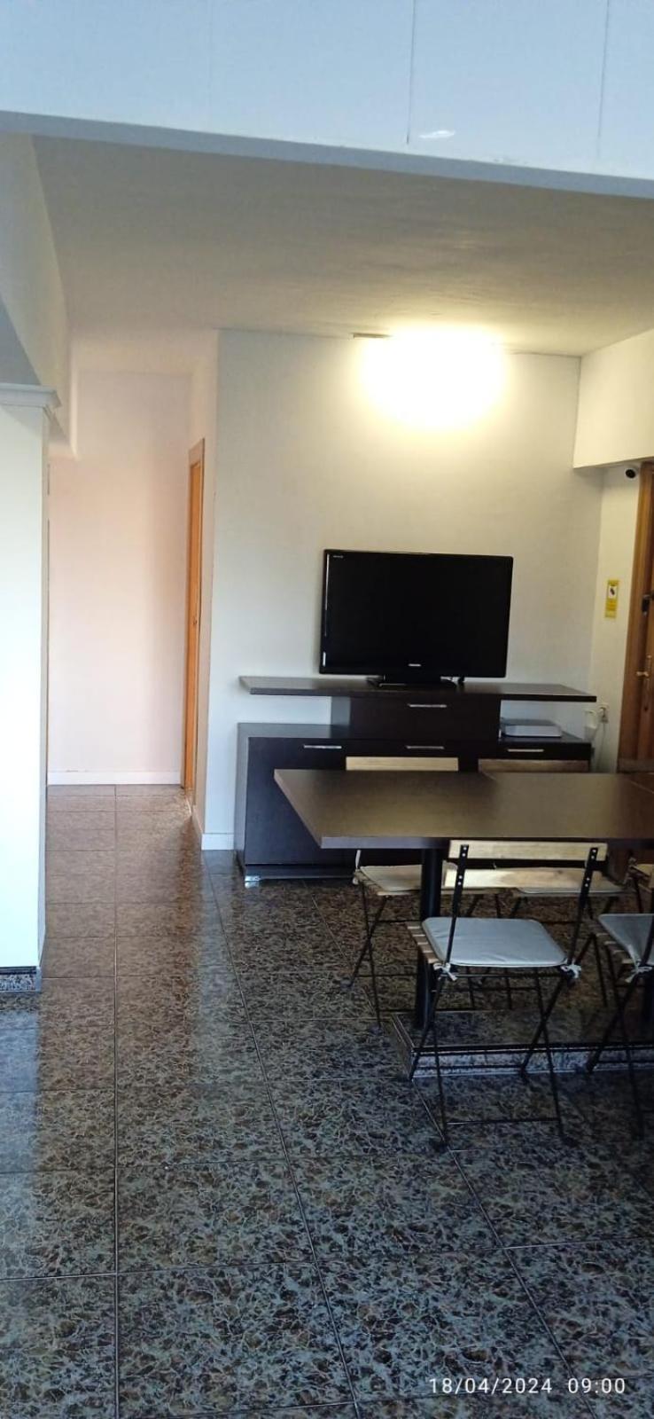 Pensión Y Suite. Upv, Uv Y Playa Valencia
