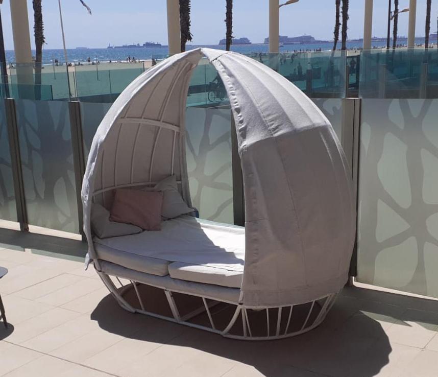 Luxury Front With Pool Apartamento *