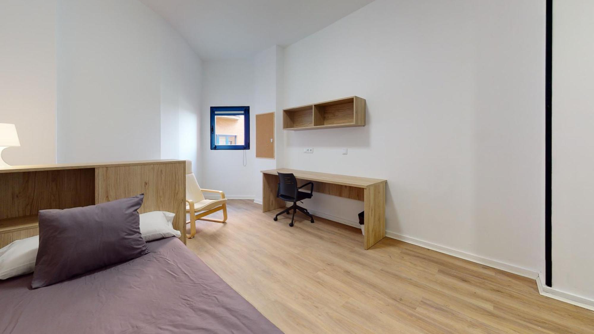 Juvenil Colegio Mayor Galileo Galilei Apartamento