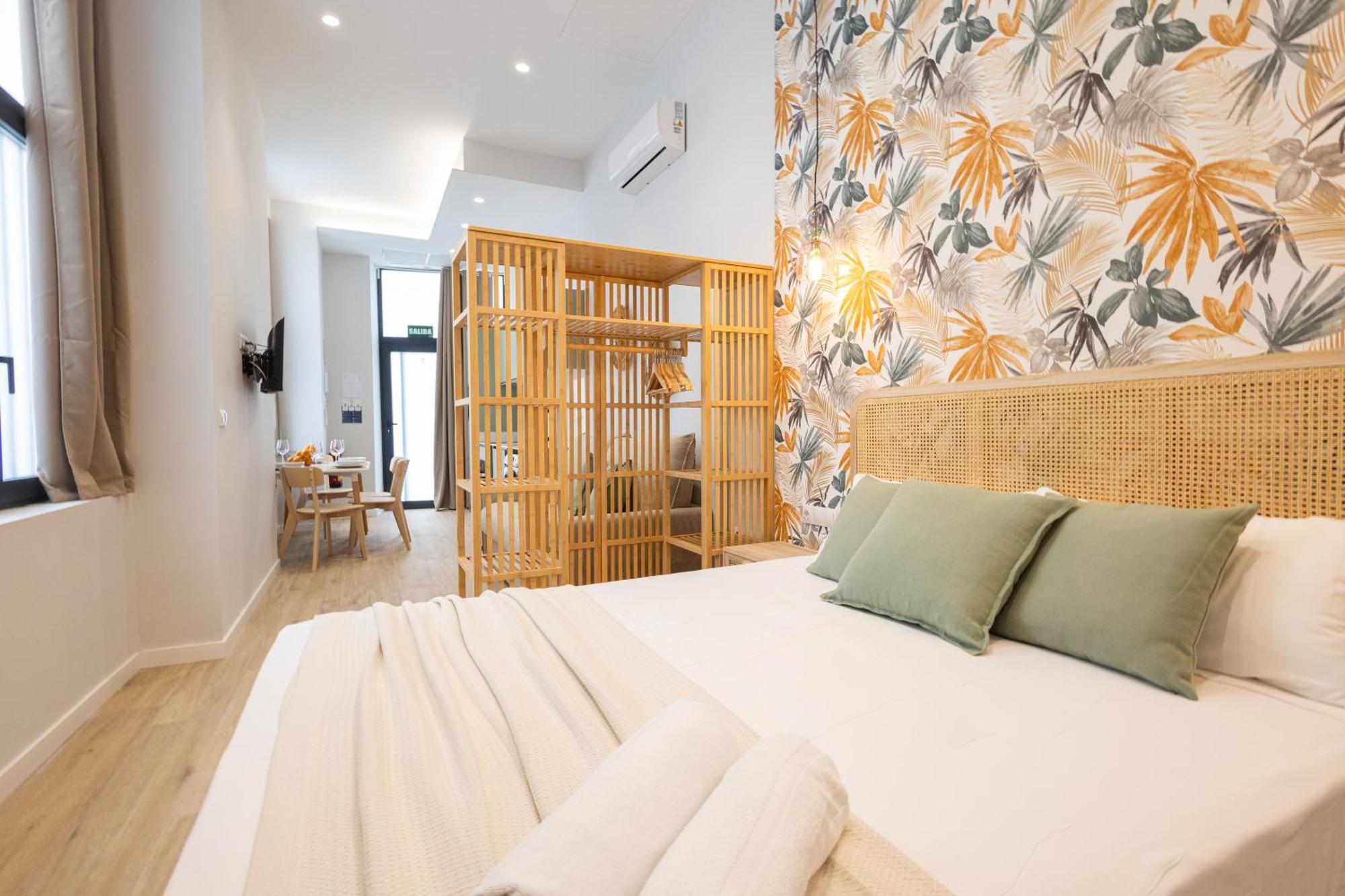 Florit Flats - The Trafalgar Iv *