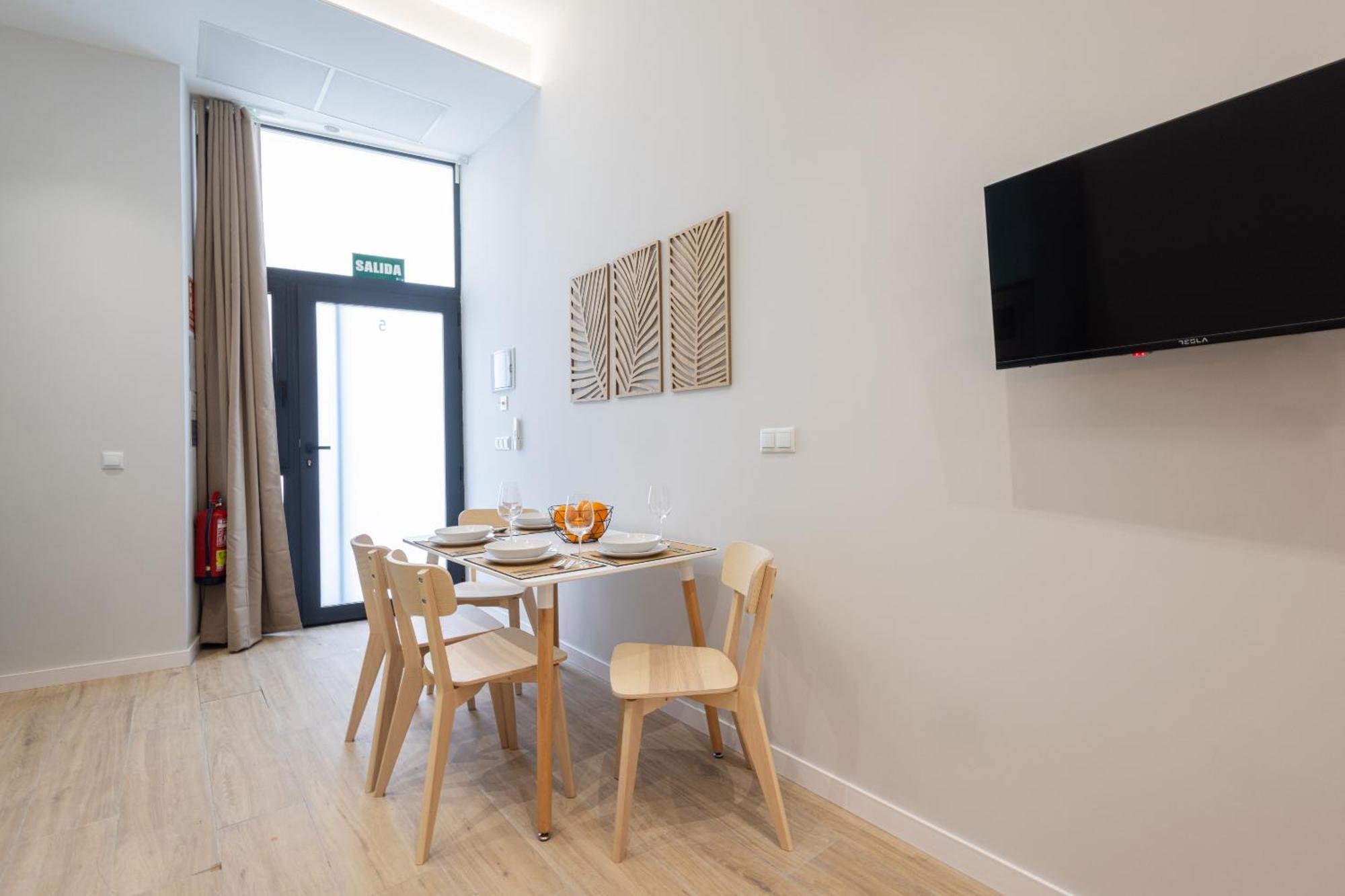 Florit Flats - The Trafalgar Iii *