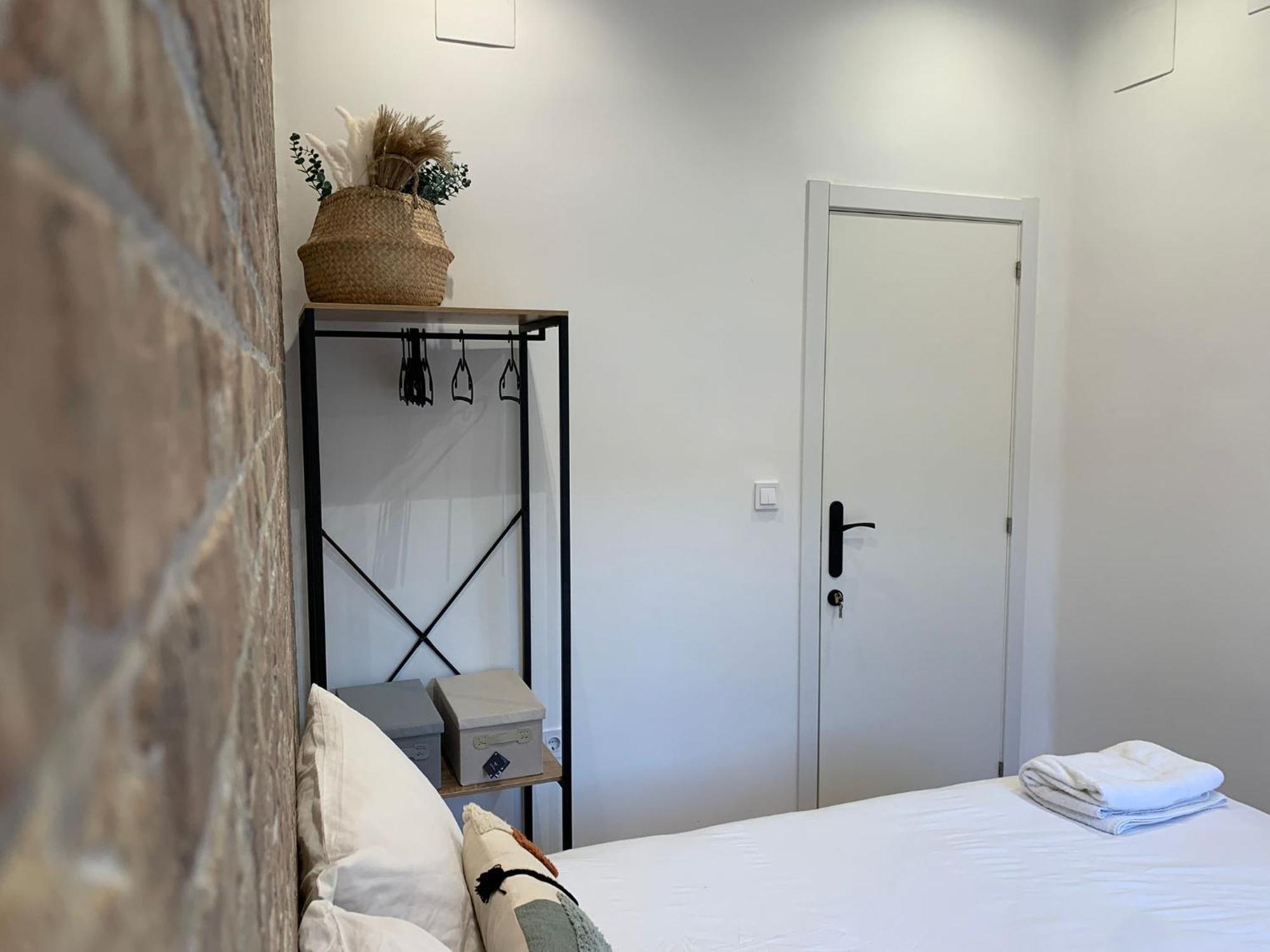 Valencia Beach Rooms *