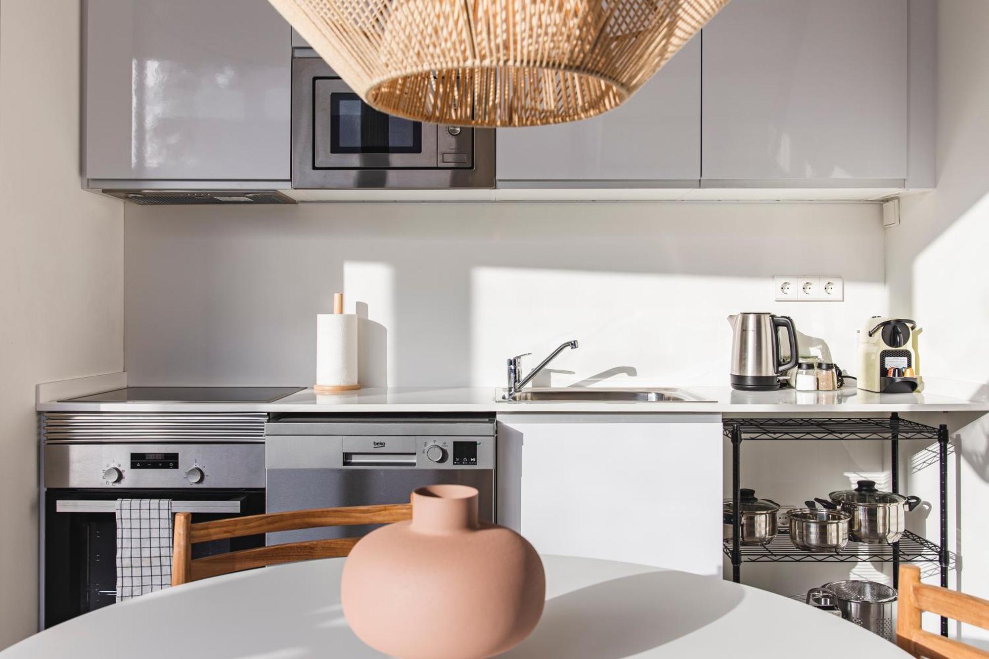 By Olala Homes Apartment *