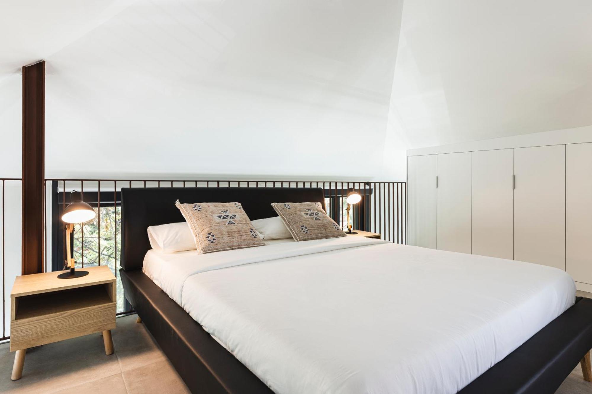 By Olala Homes * Valencia