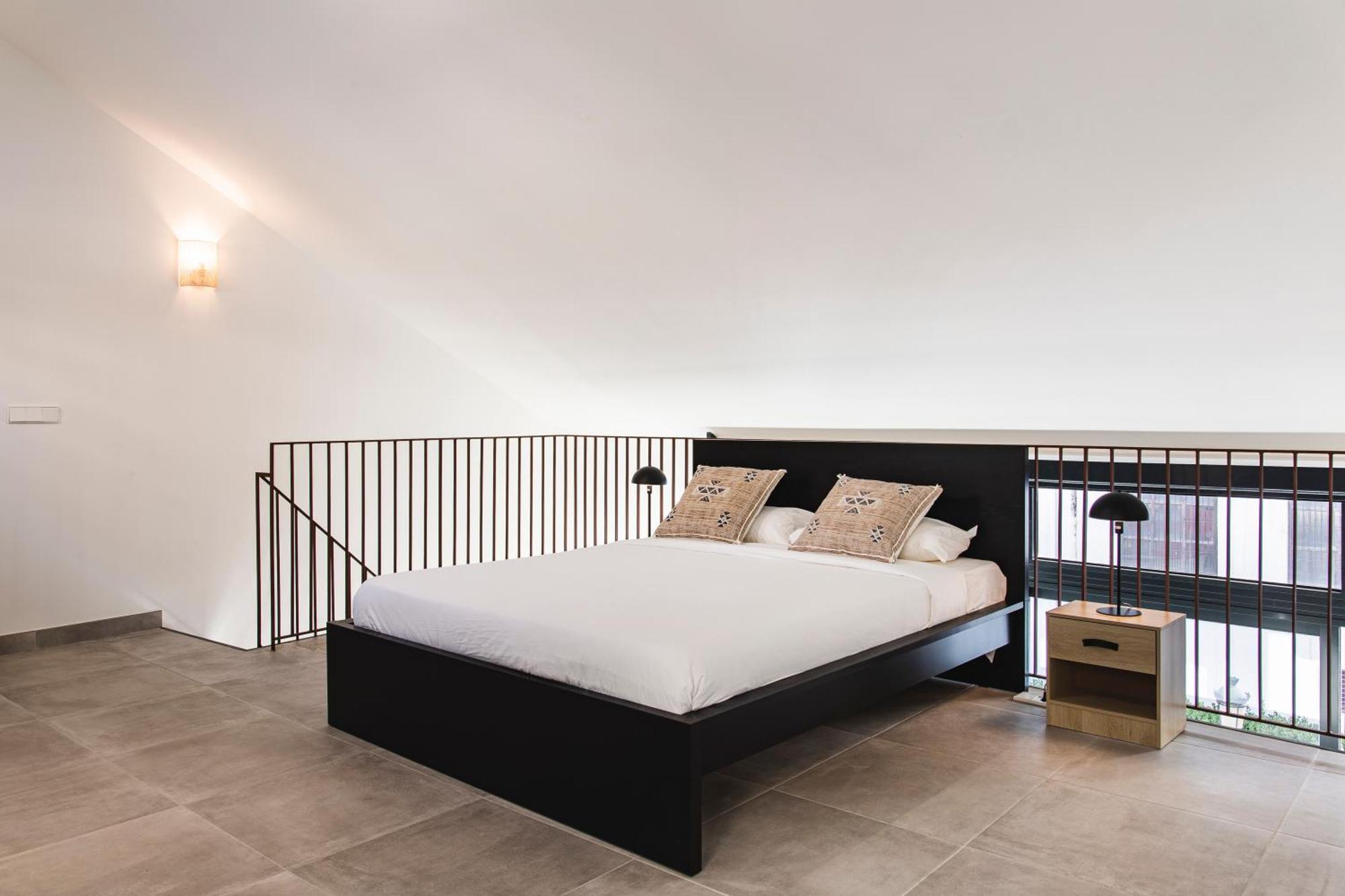 By Olala Homes Apartment *