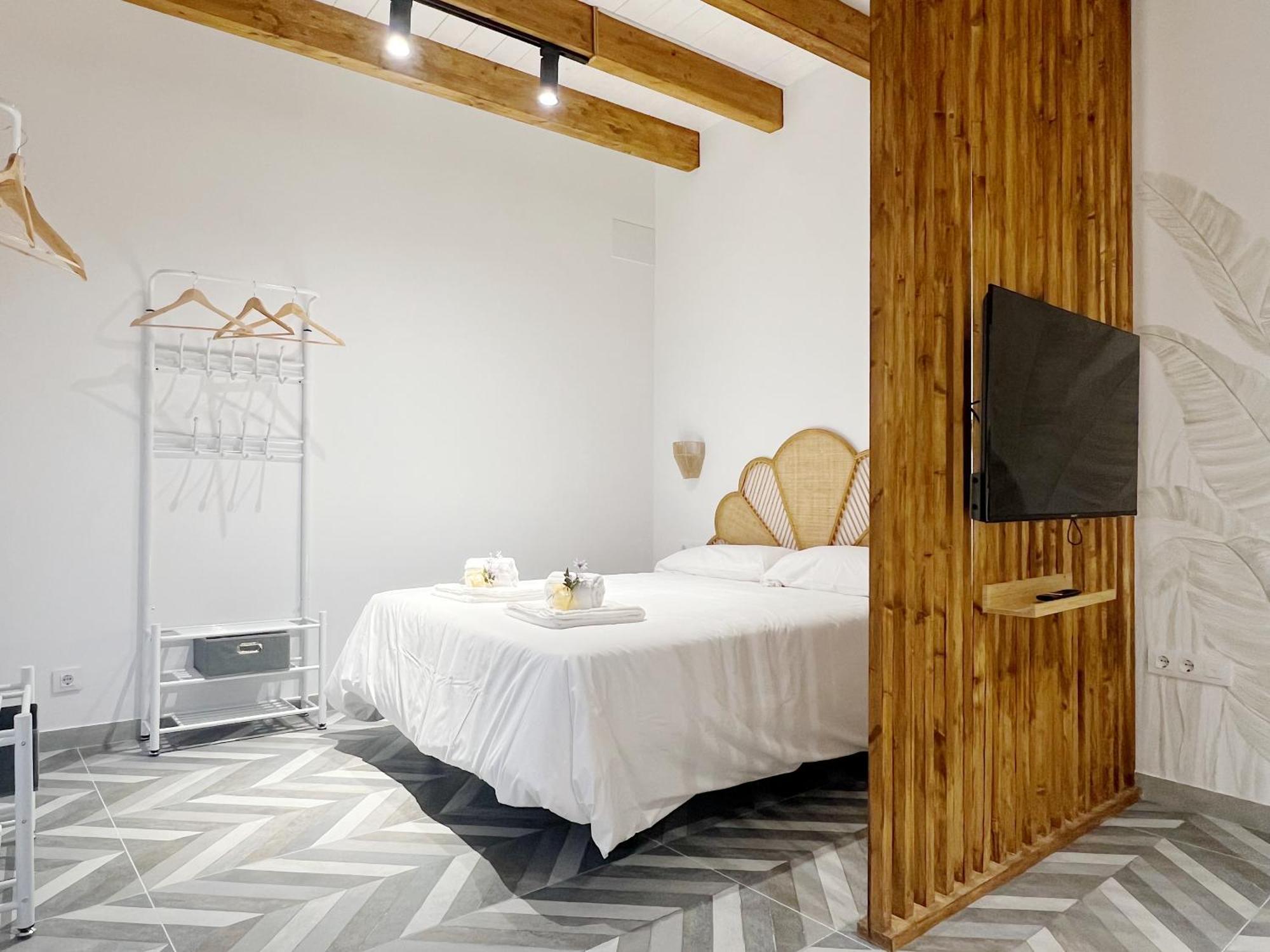 Encantador Vigas De Madera Apartment