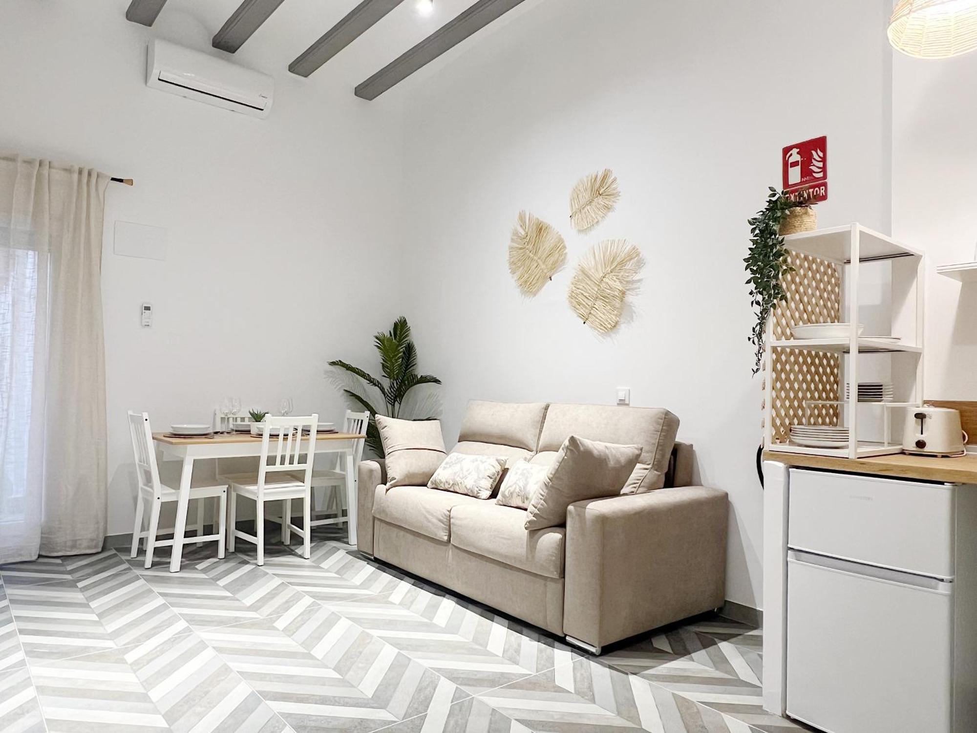 Encantador Vigas De Madera Apartment