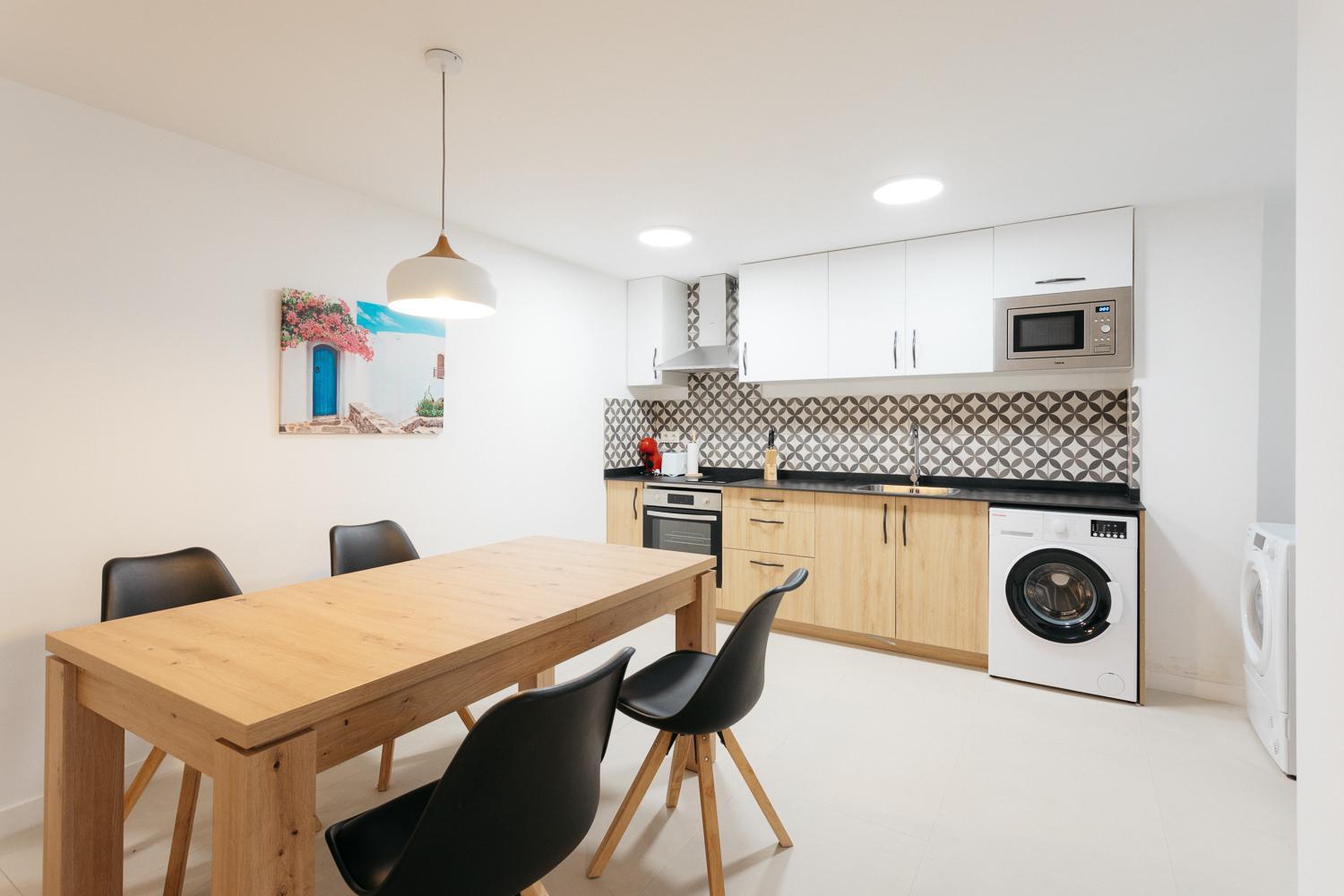 Apartment Amplio Cerca Centro Historico Y Turia 5pax 2 Bath