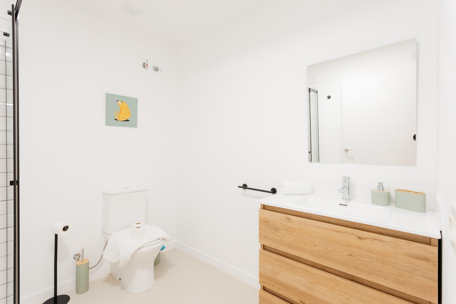 Apartamento Amplio Cerca Centro Historico Y Turia 5pax 2 Bath *