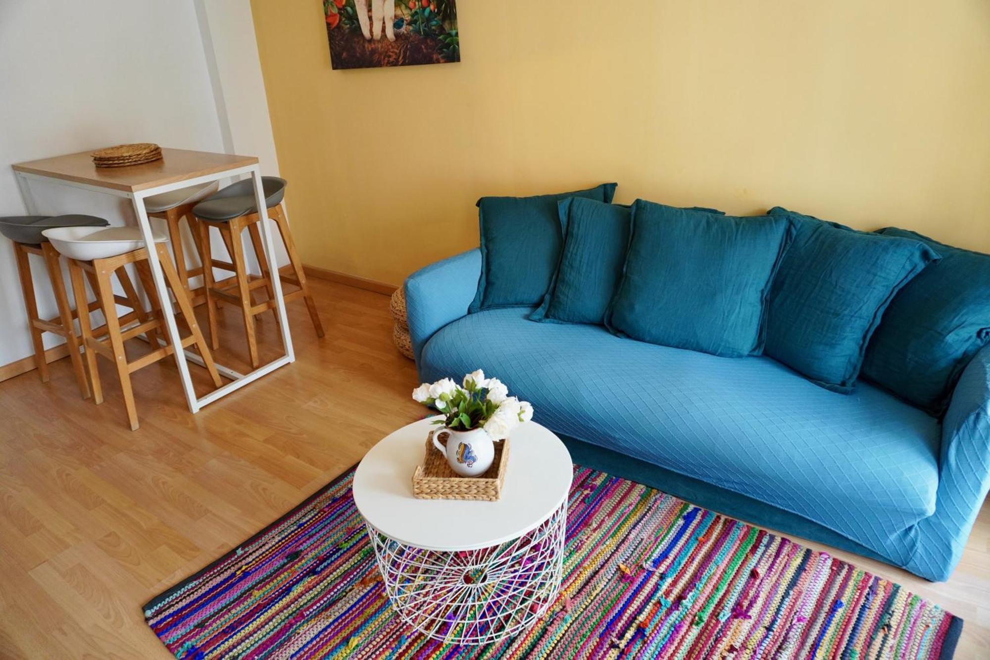 Hosted By Gracie Apartamento