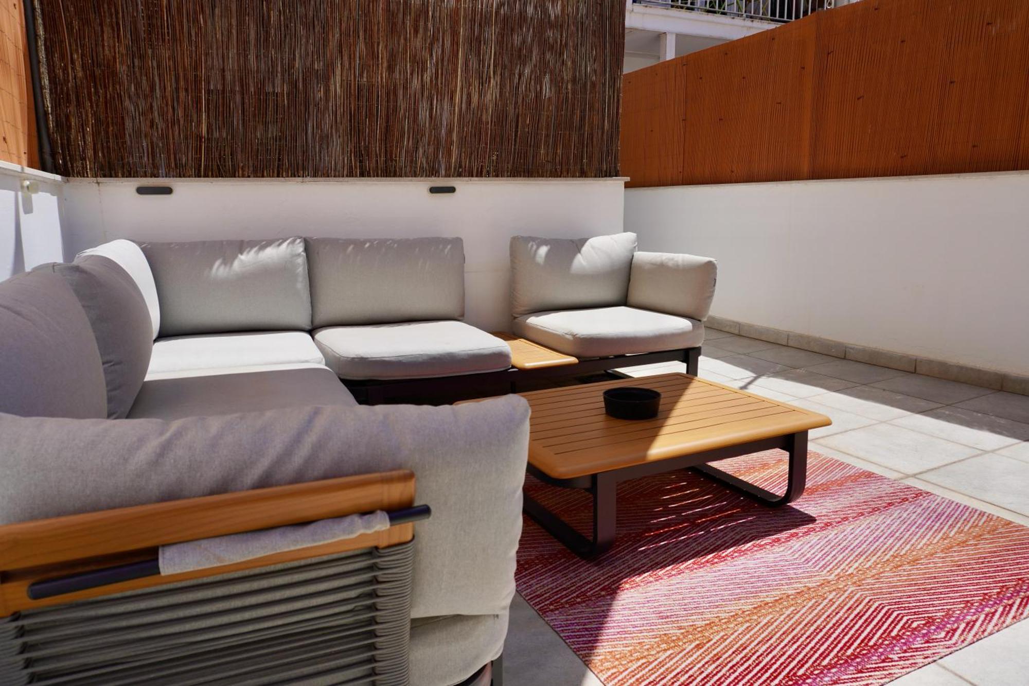 Hosted By Gracie Apartamento Valencia
