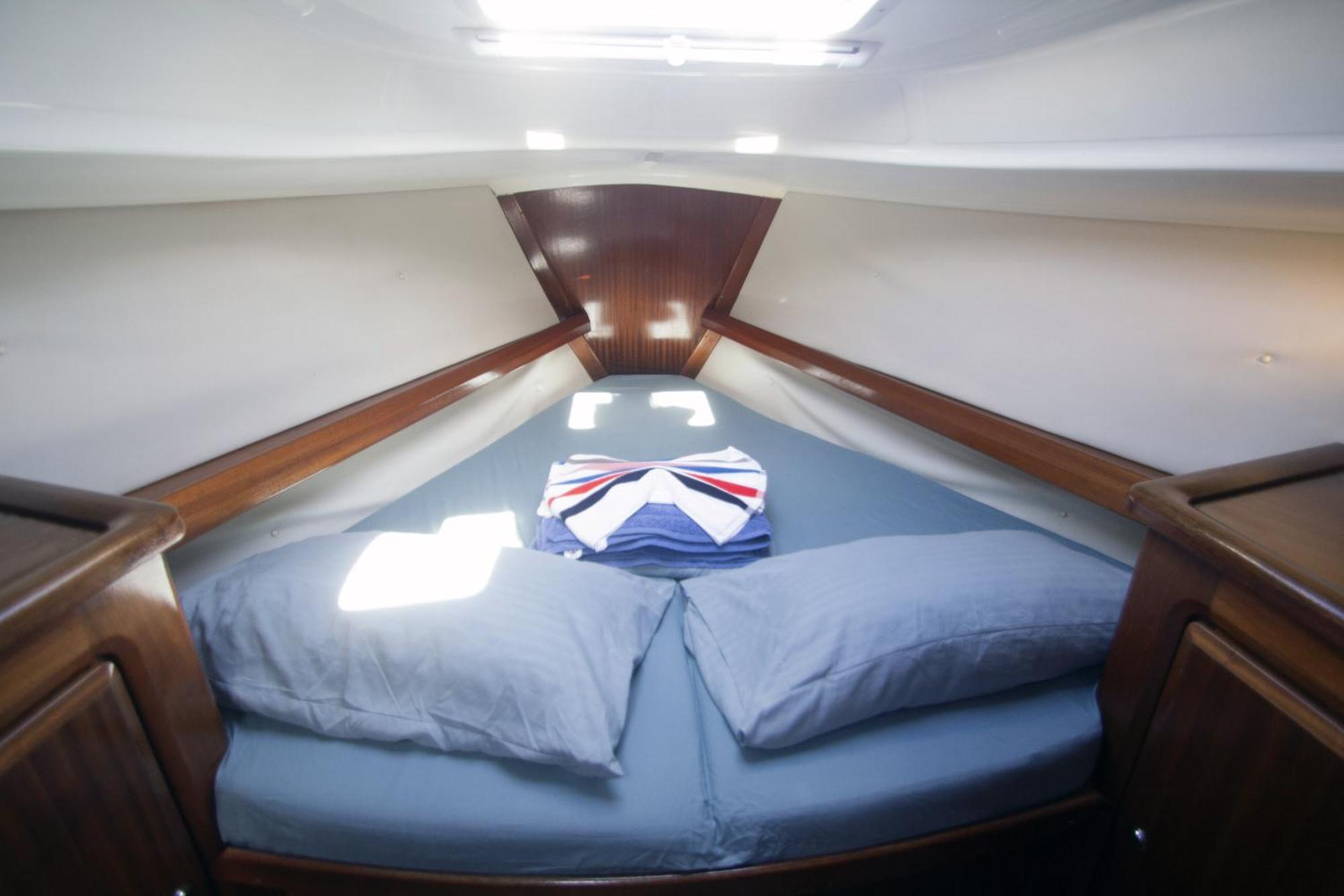Autentico Velero En Hotel en barco