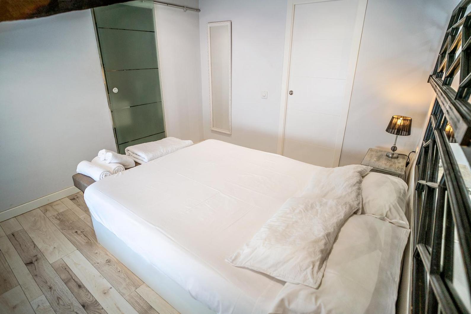 Atico Con Terraza Y Jacuzzi En El Centro * Valencia