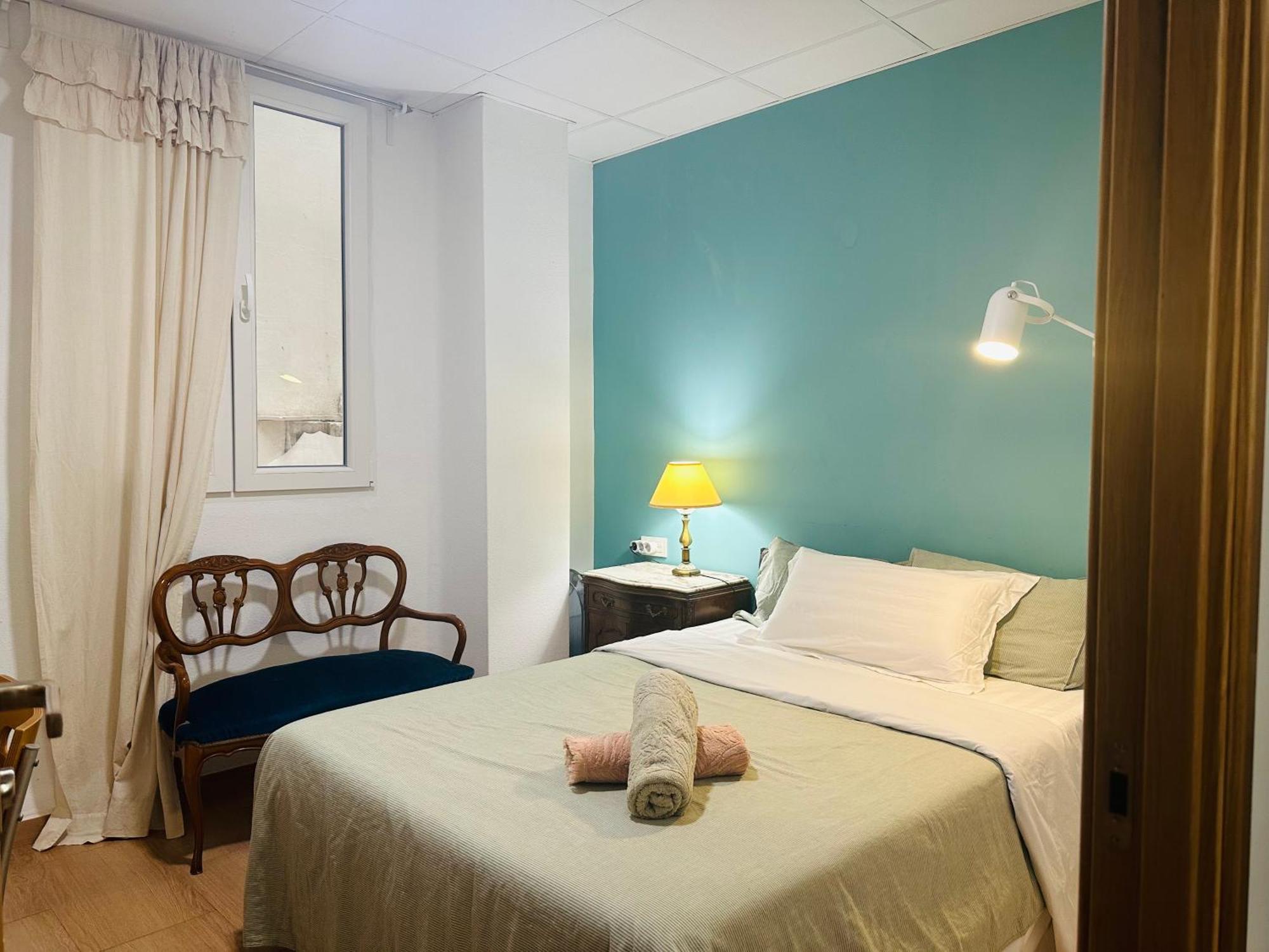 Habitación en casa particular Mirador 1 Del Mercado - Con Bano Privado En El Centro De La Ciudad Vella