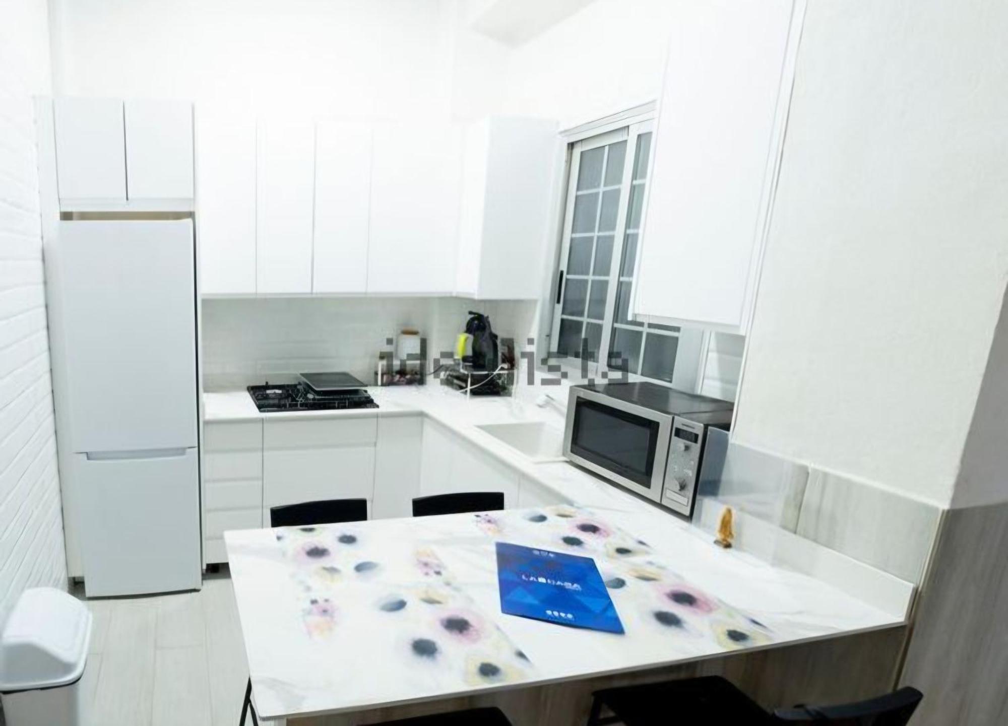 Habitación en casa particular En Casa De Familia Valenciabonita *