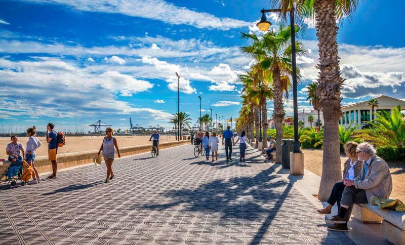 Turistico Lux Center