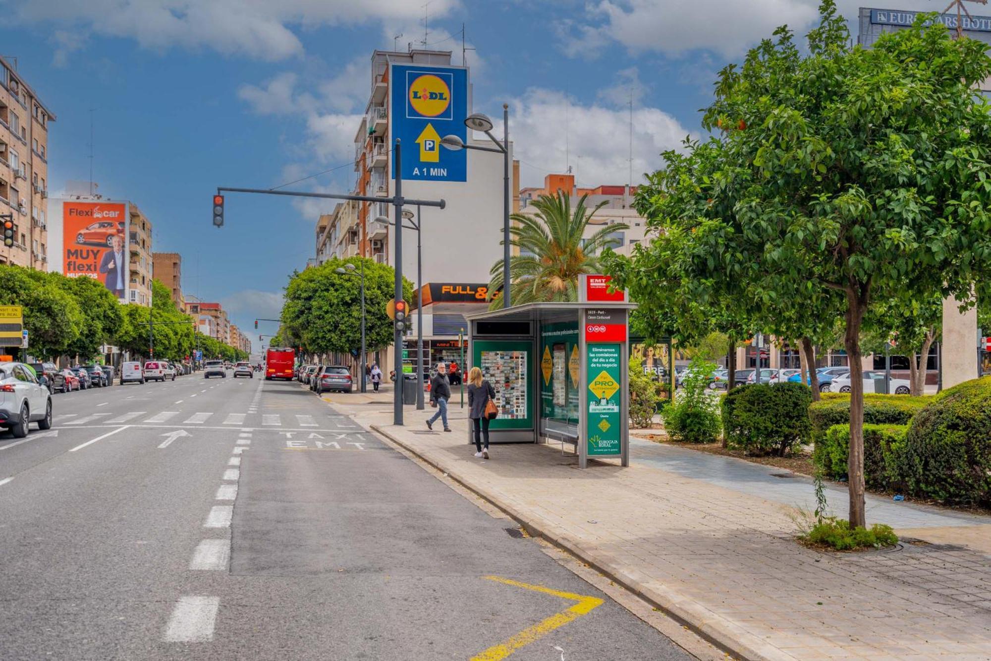 Familiar En Avenida Del Puerto Apartment Valencia