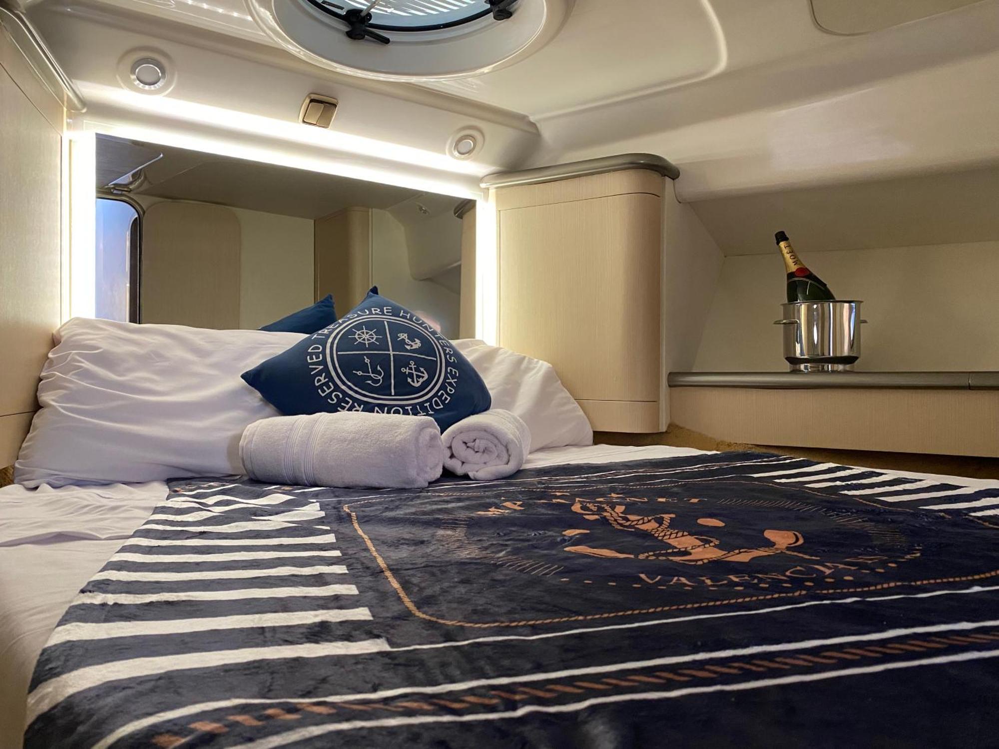 The Yacht Experience Hotel en barco *