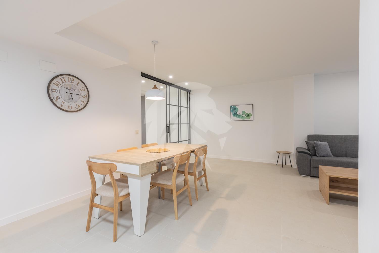Amplio Cerca Centro Historico Y Turia 5pax 2 Bath Apartment