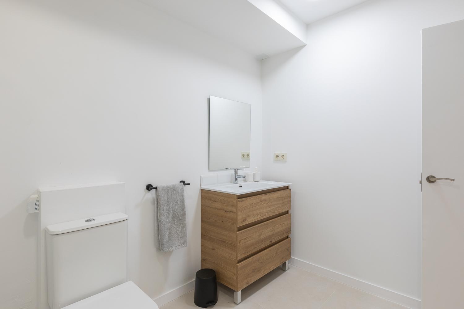 Amplio Cerca Centro Historico Y Turia 5pax 2 Bath Apartment