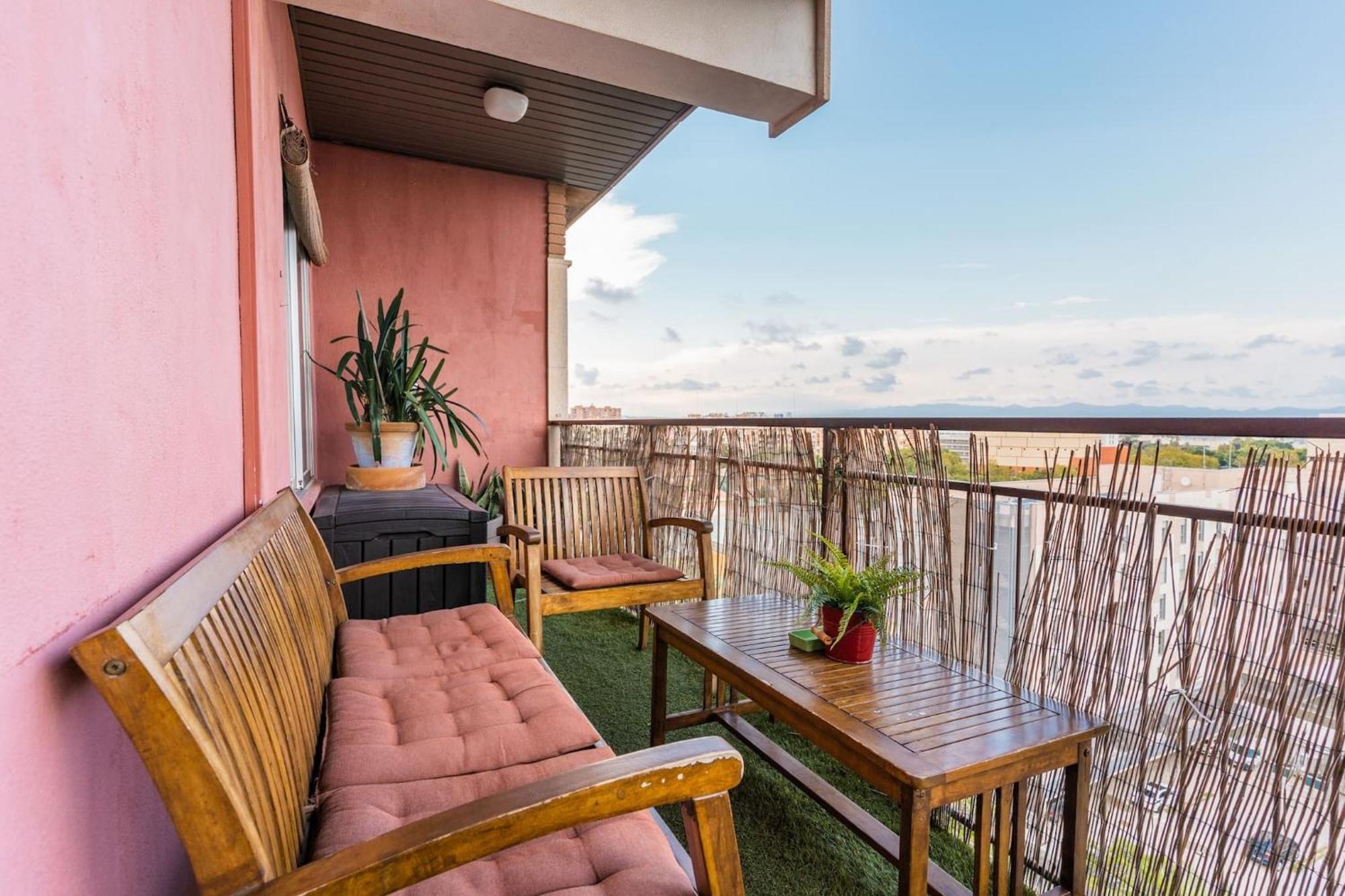 Skyline Gardens Penthouse *