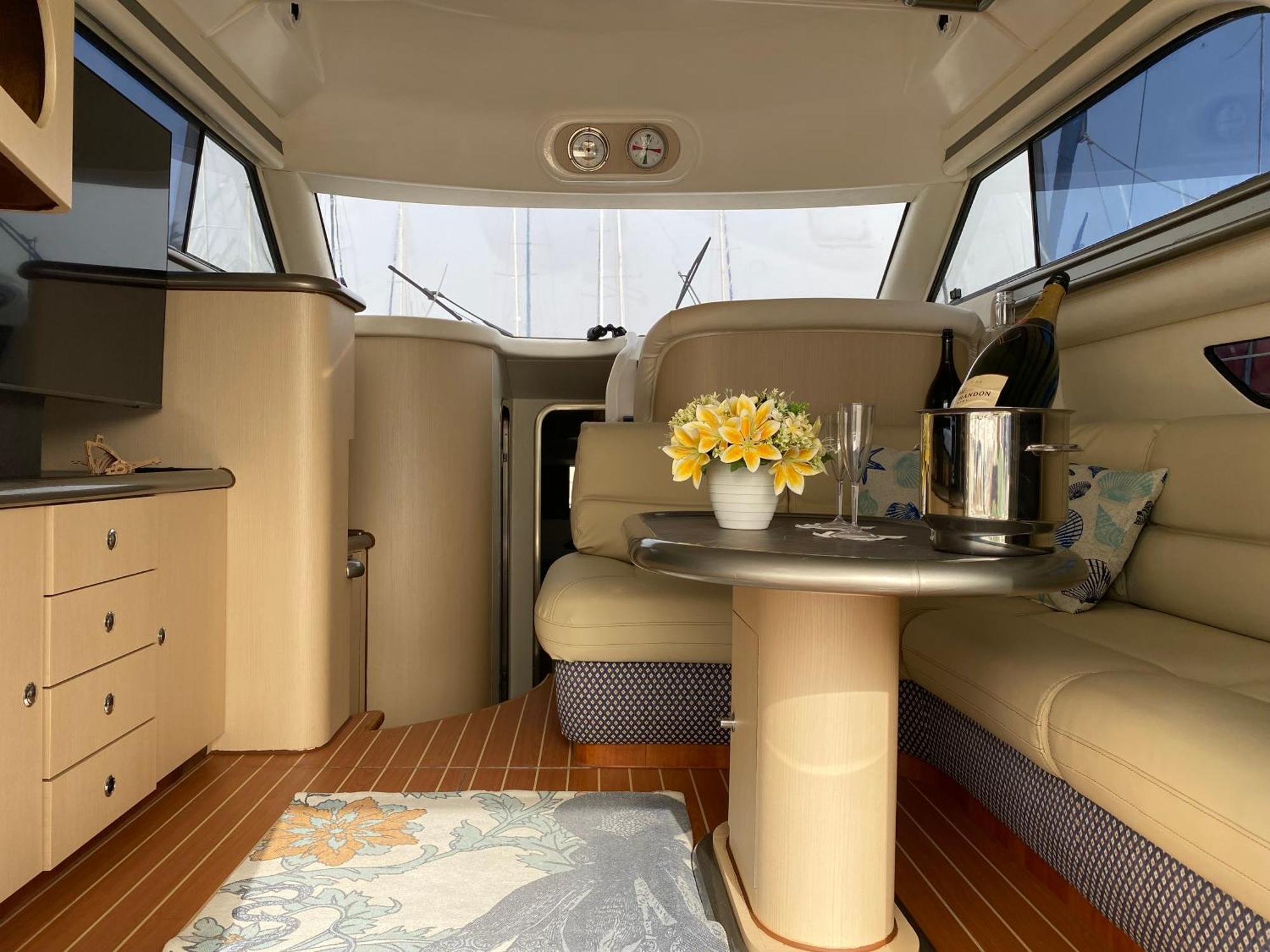 The Yacht Experience Hotel en barco *