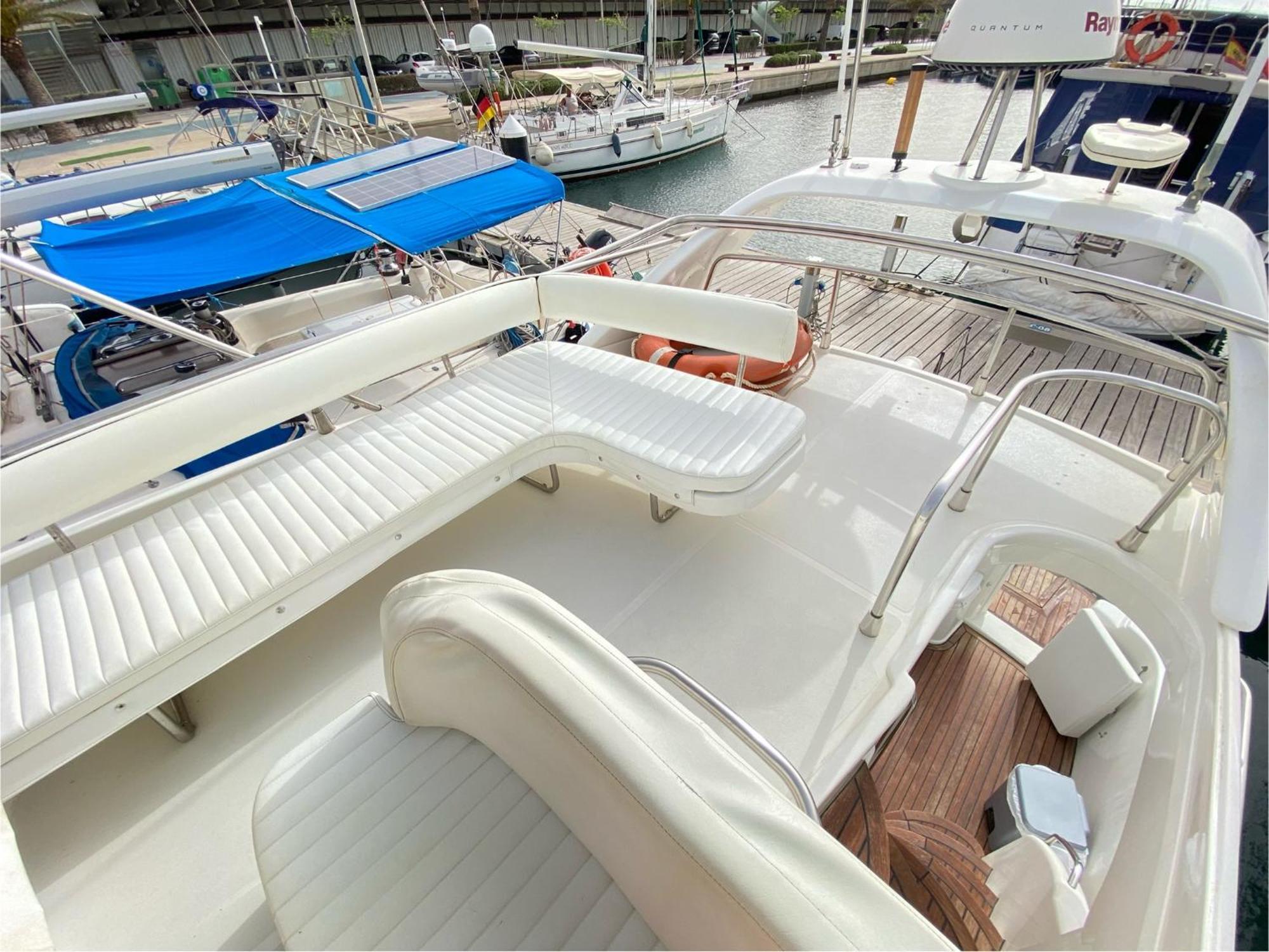 The Yacht Experience Hotel en barco *