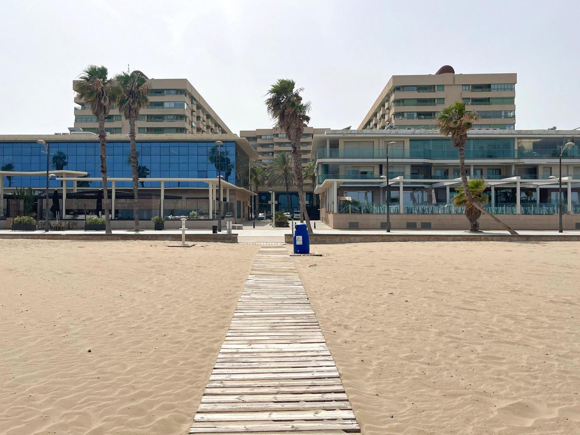 Apartamento Stylish Well-connected Beachfront Flat *