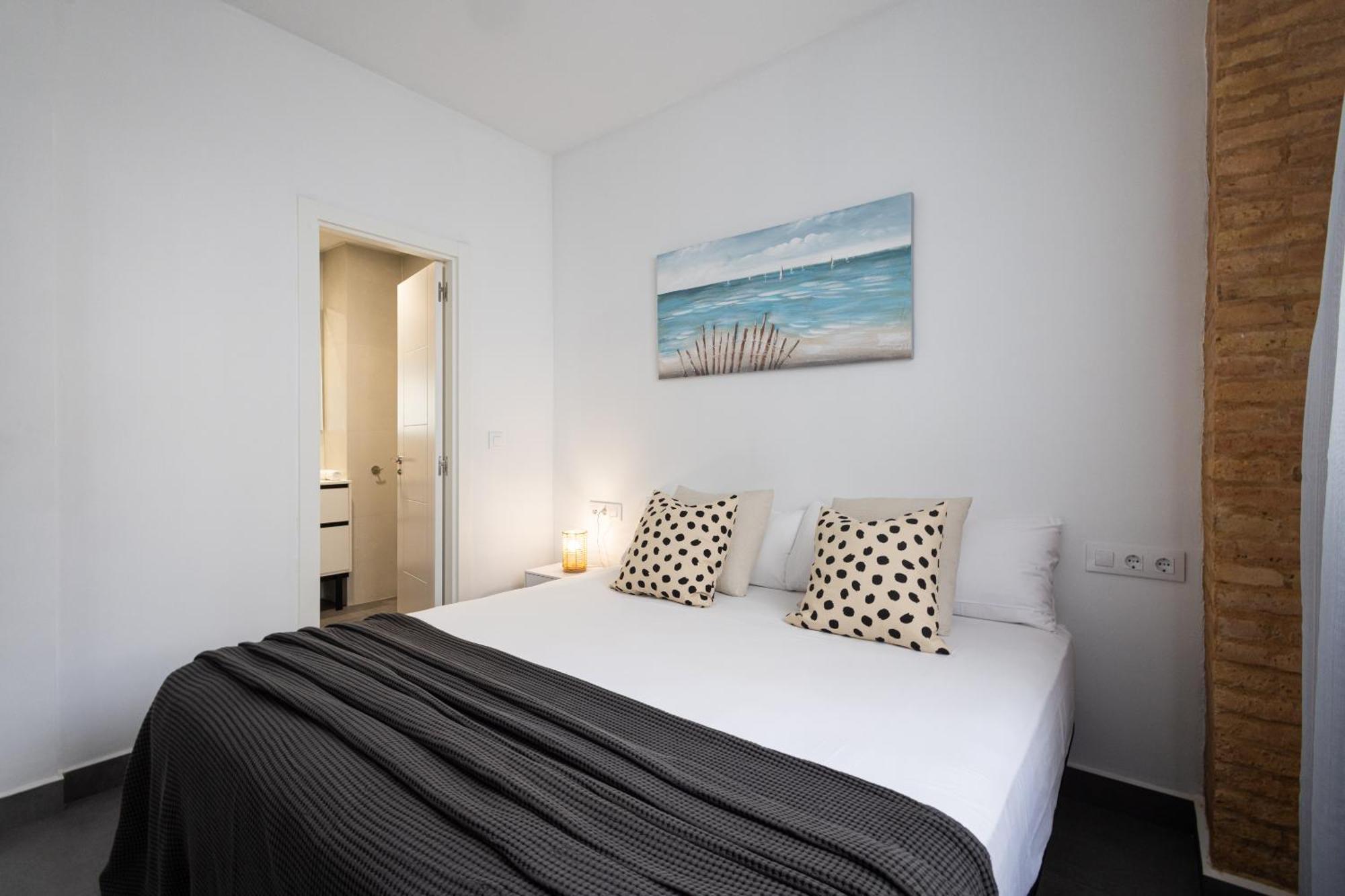 Florit Flats - The Patraix Apartment Valencia