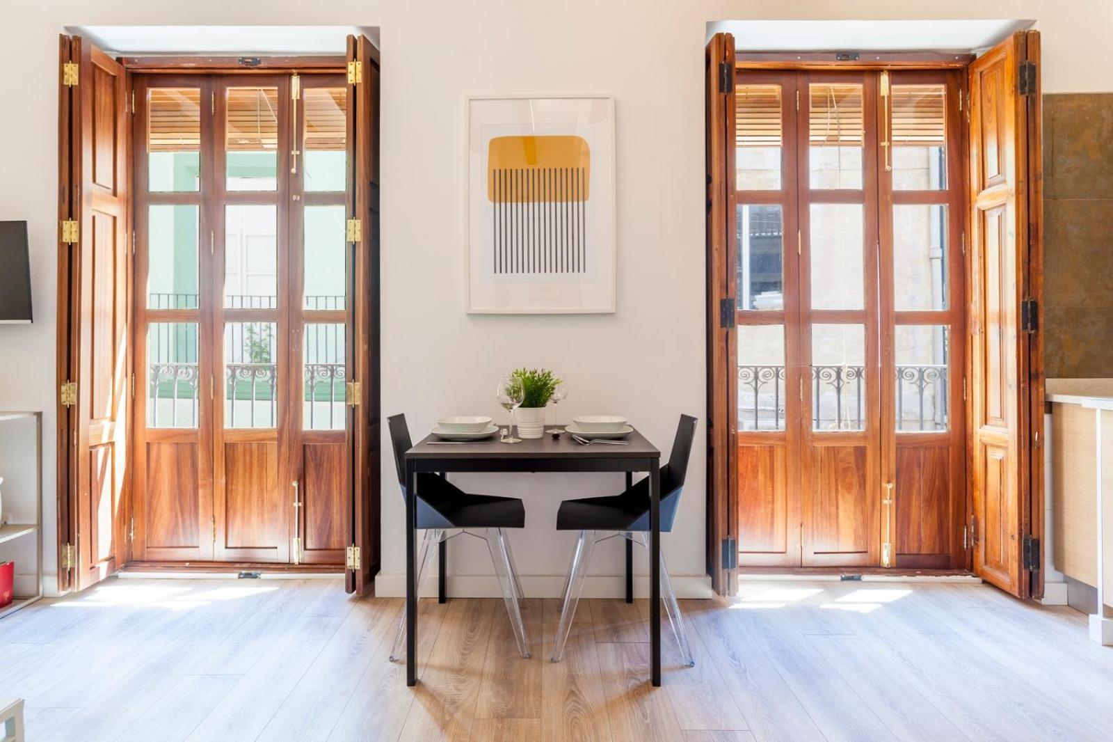 Loft De Diseno Junto Al Mercado Con Balconada Valencia