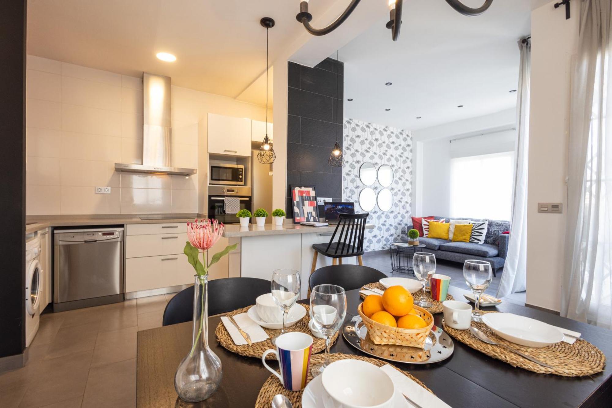 Stylish 2 Bedroom Ac Wifi Terrace Attic In Center