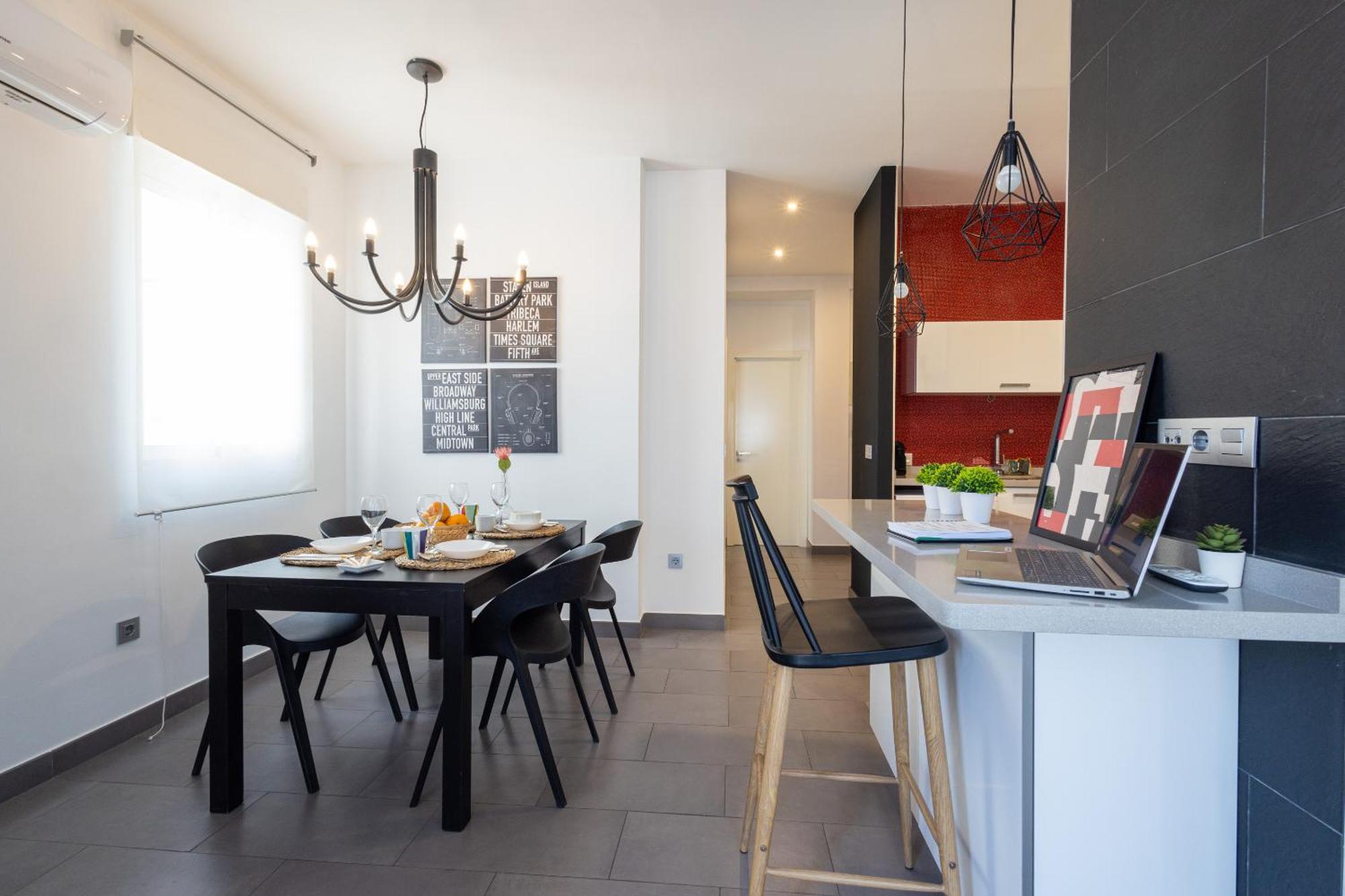 Apartamento Stylish 2 Bedroom Ac Wifi Terrace Attic In Center *