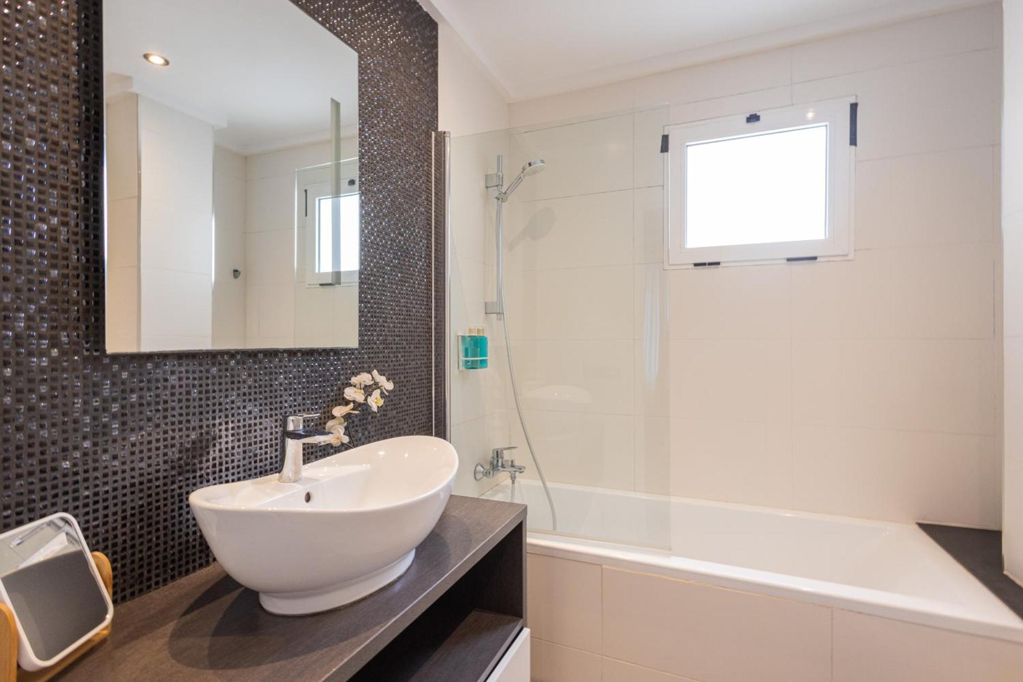 Apartamento Stylish 2 Bedroom Ac Wifi Terrace Attic In Center *