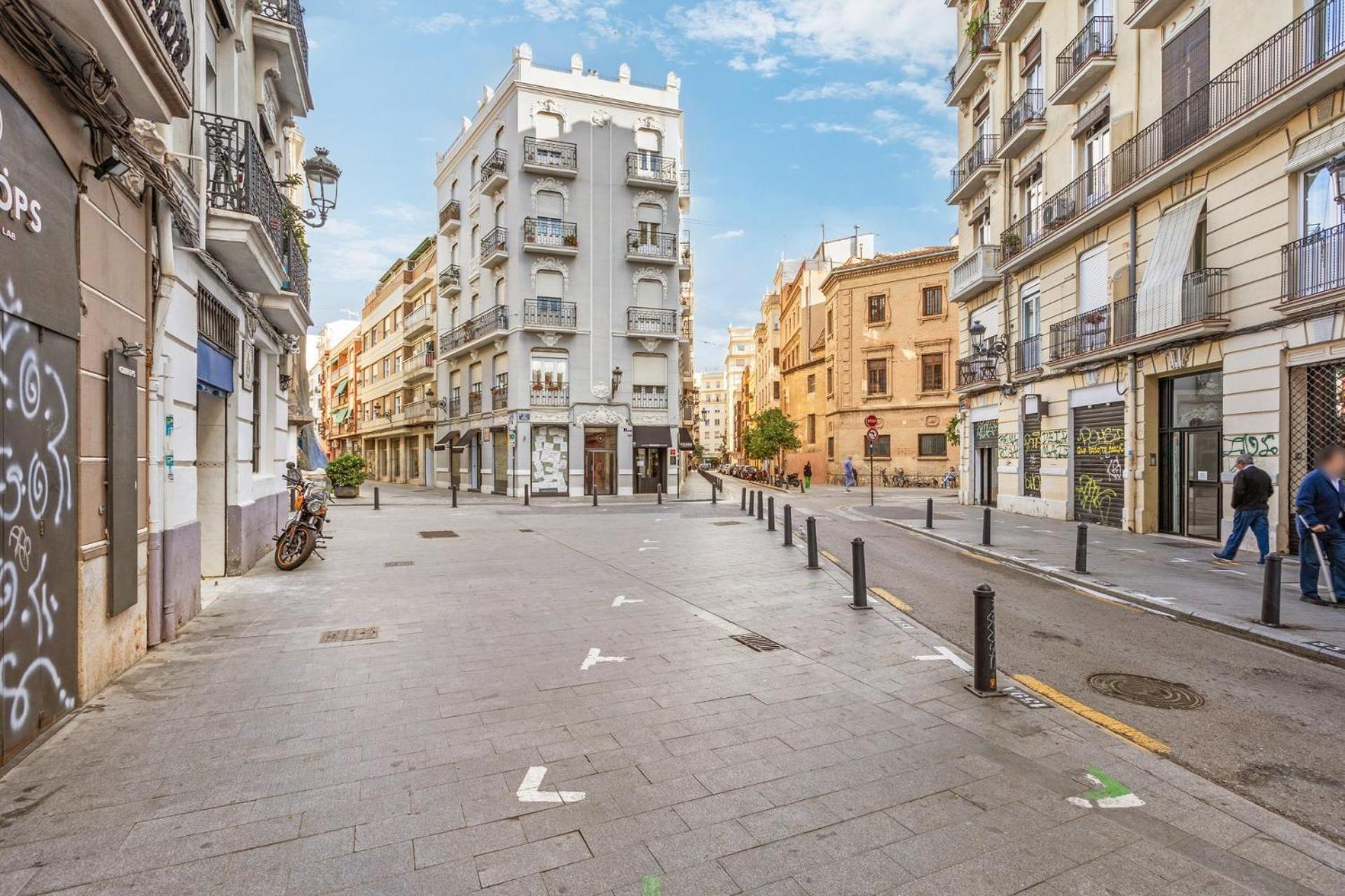 Limehome Calle De Cadiz *