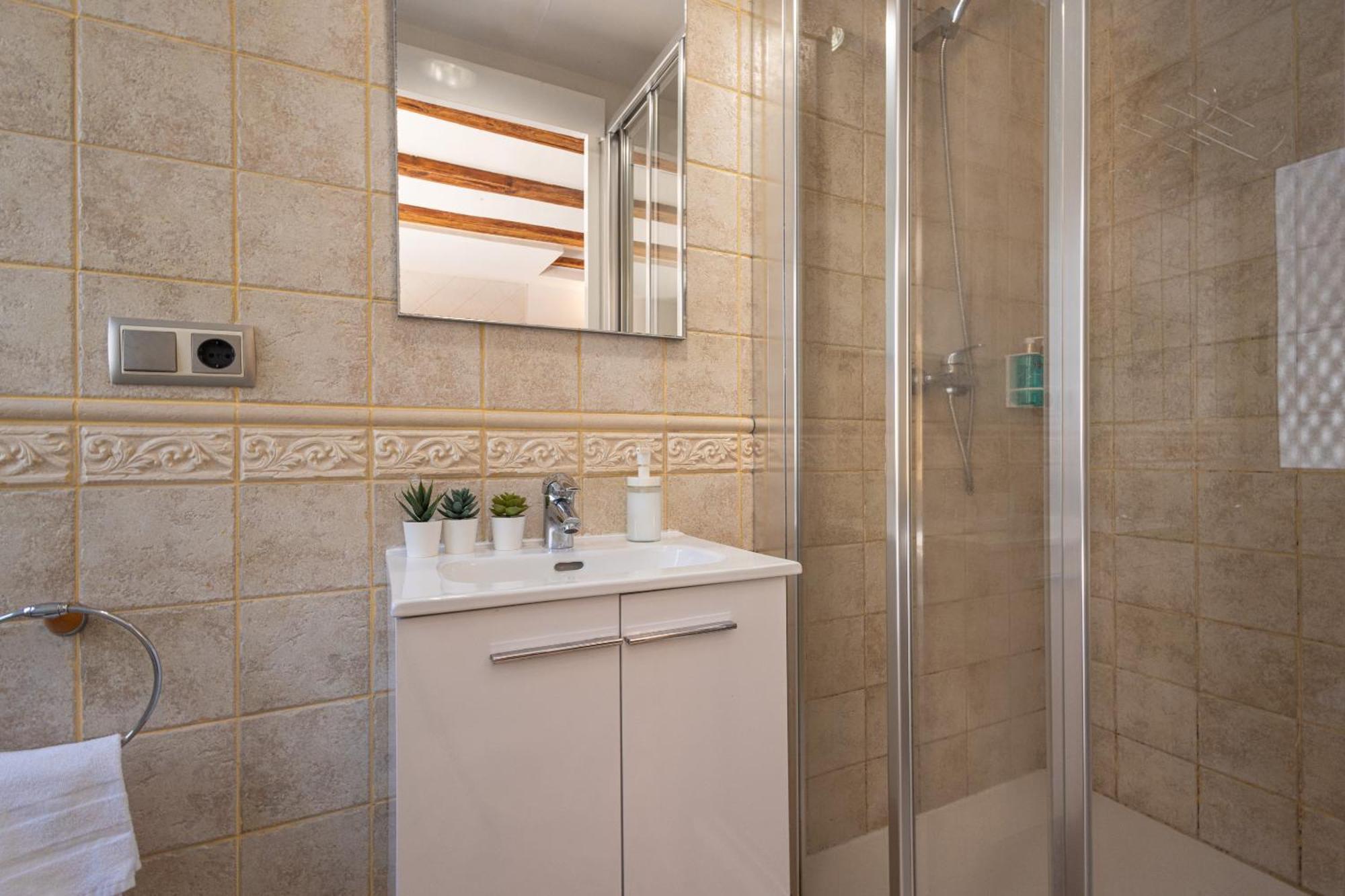 Florit Flats - Cozy Wifi Ac Loft In The Heart Of Ruzafa Valencia